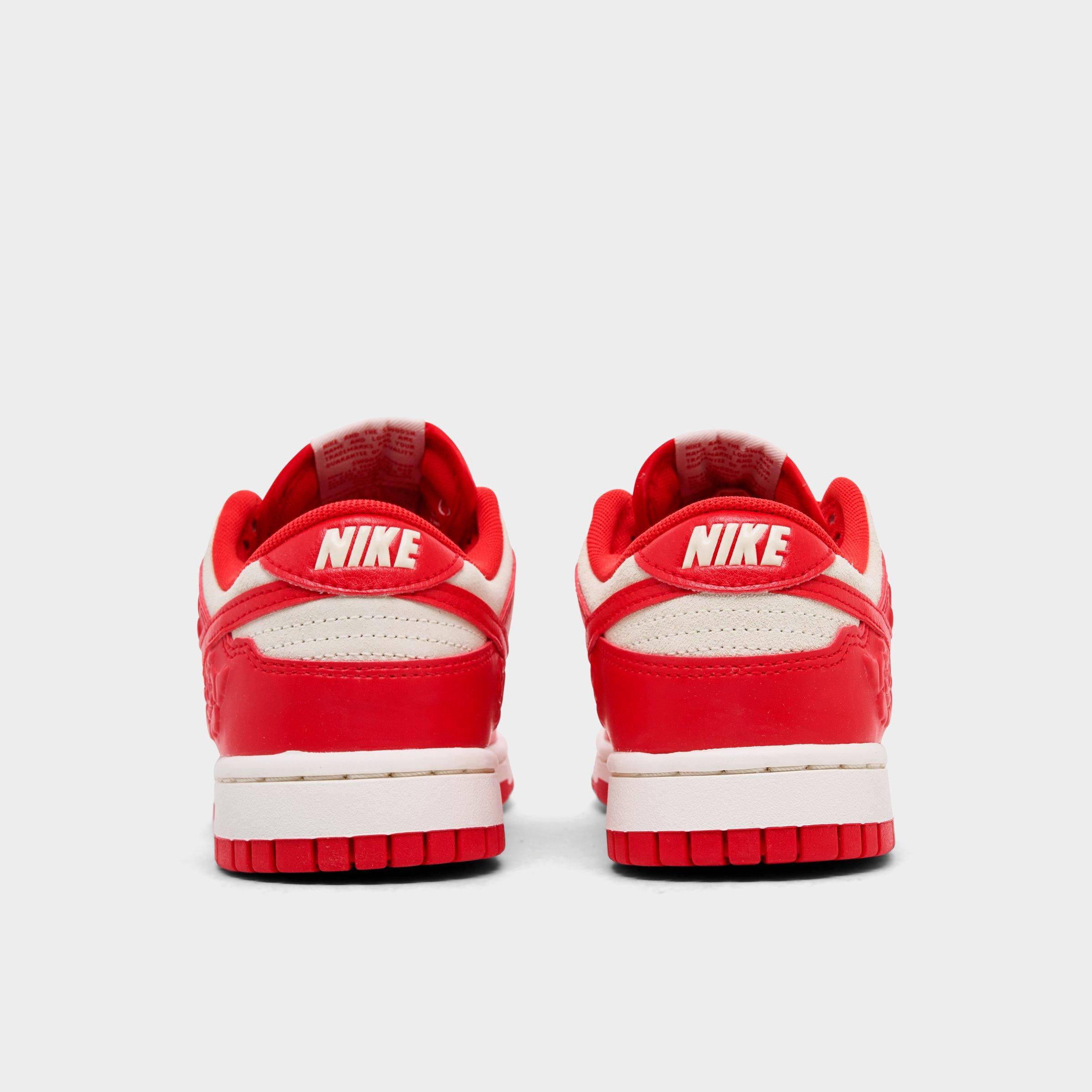 Women's Nike Dunk Low LE Casual Shoes