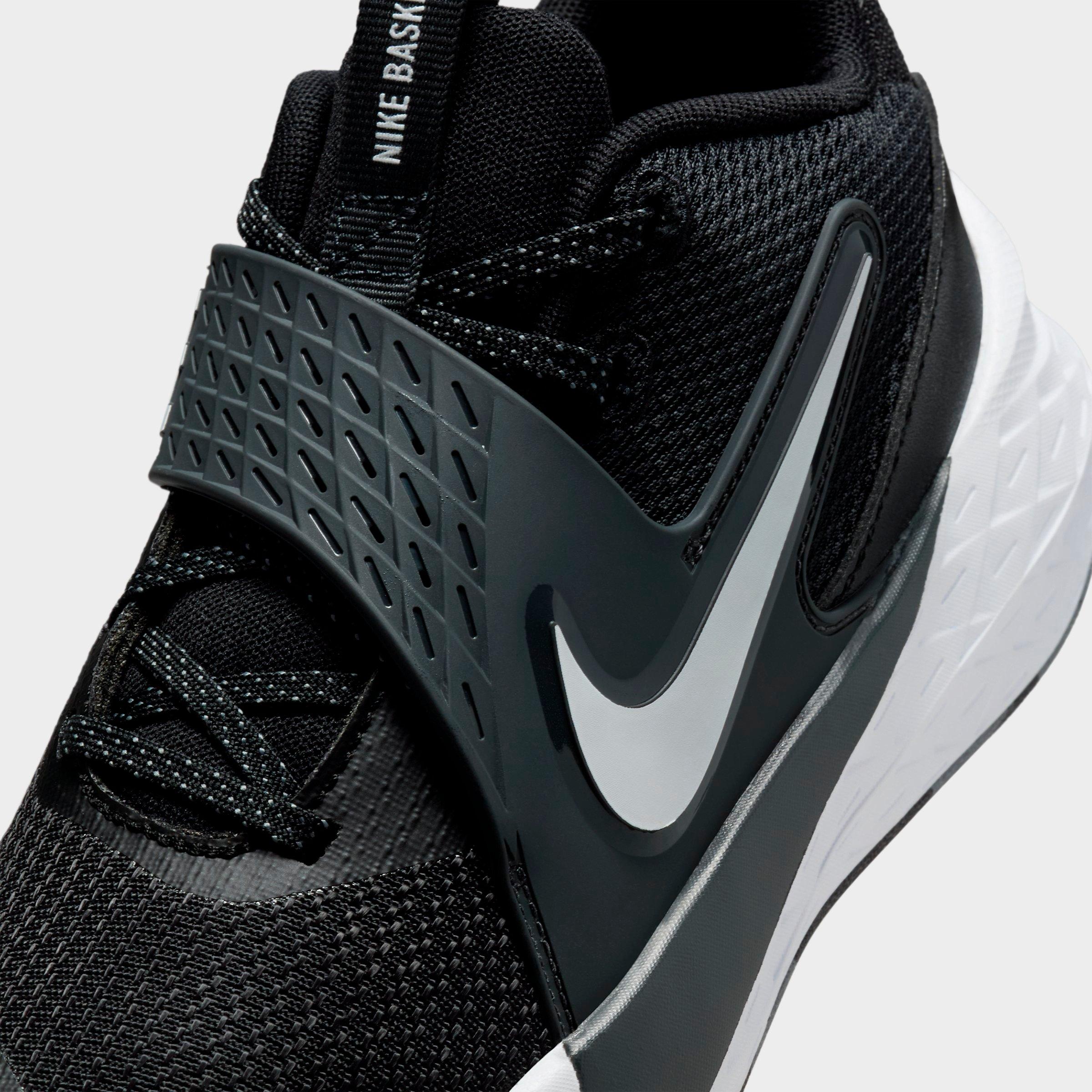 Big Kids' Nike Team Hustle D 12 Basketball Shoes