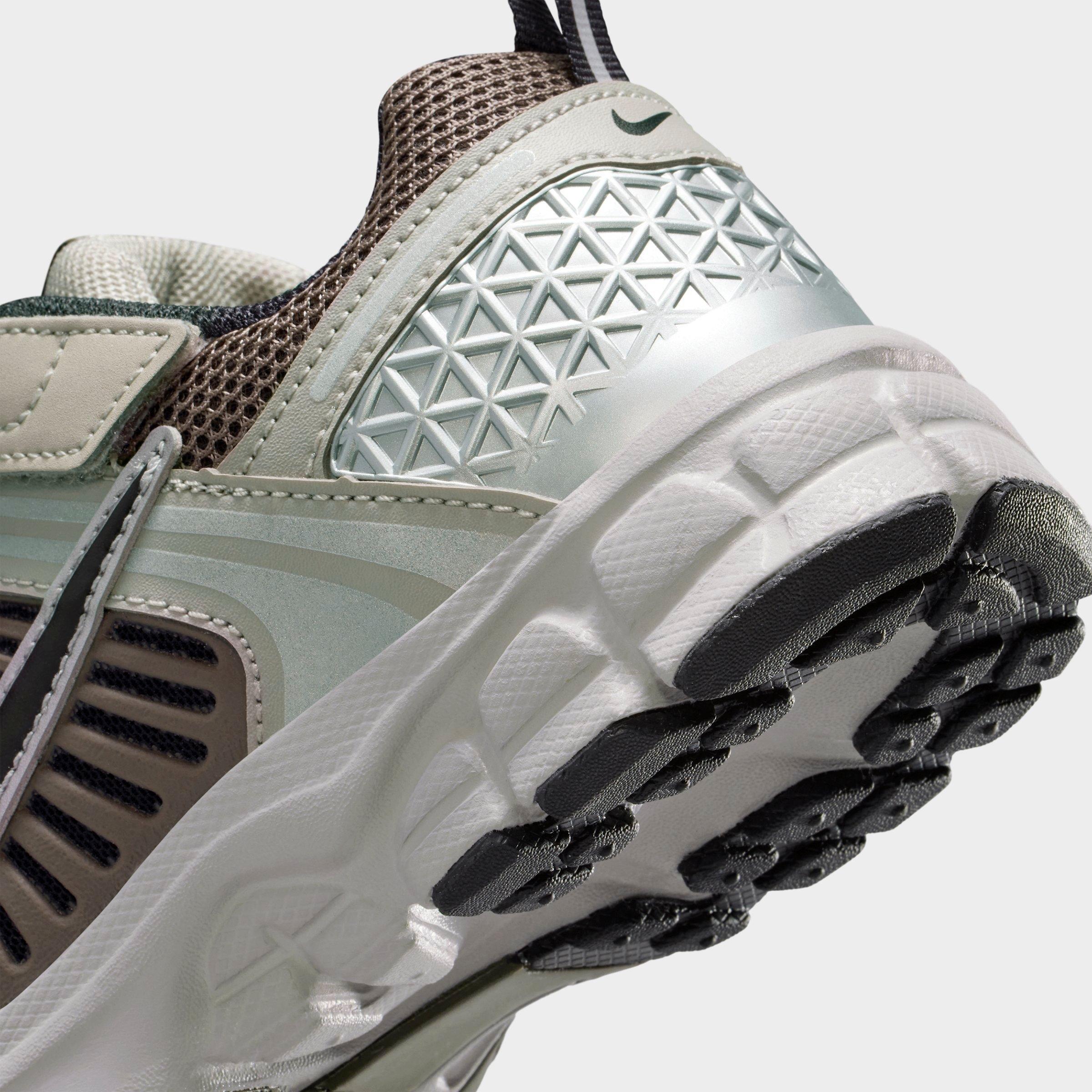 Little Kids' Nike Vomero 5 Stretch Lace Casual Shoes