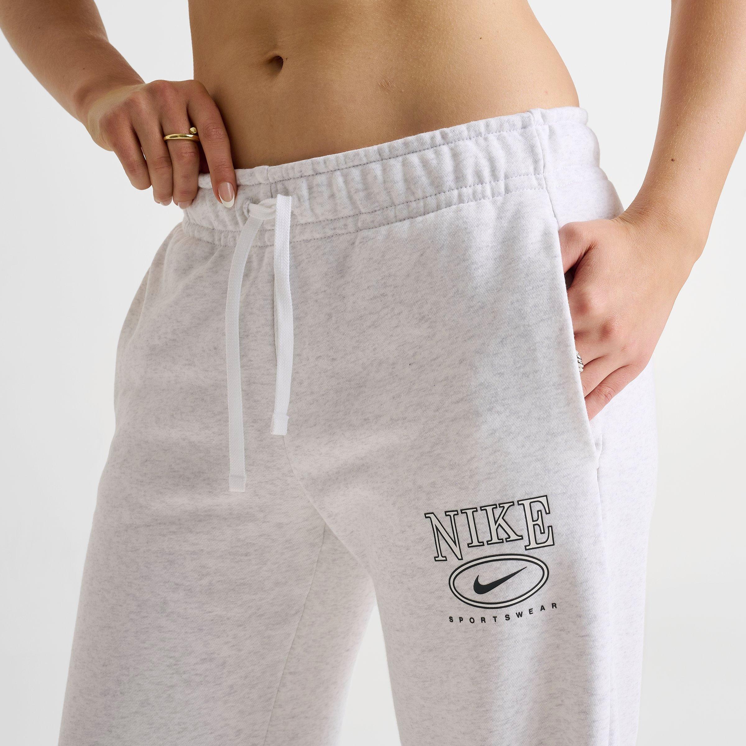 Women's Nike Sportswear Club Fleece Mid-Rise Wide-Leg Graphic Pants