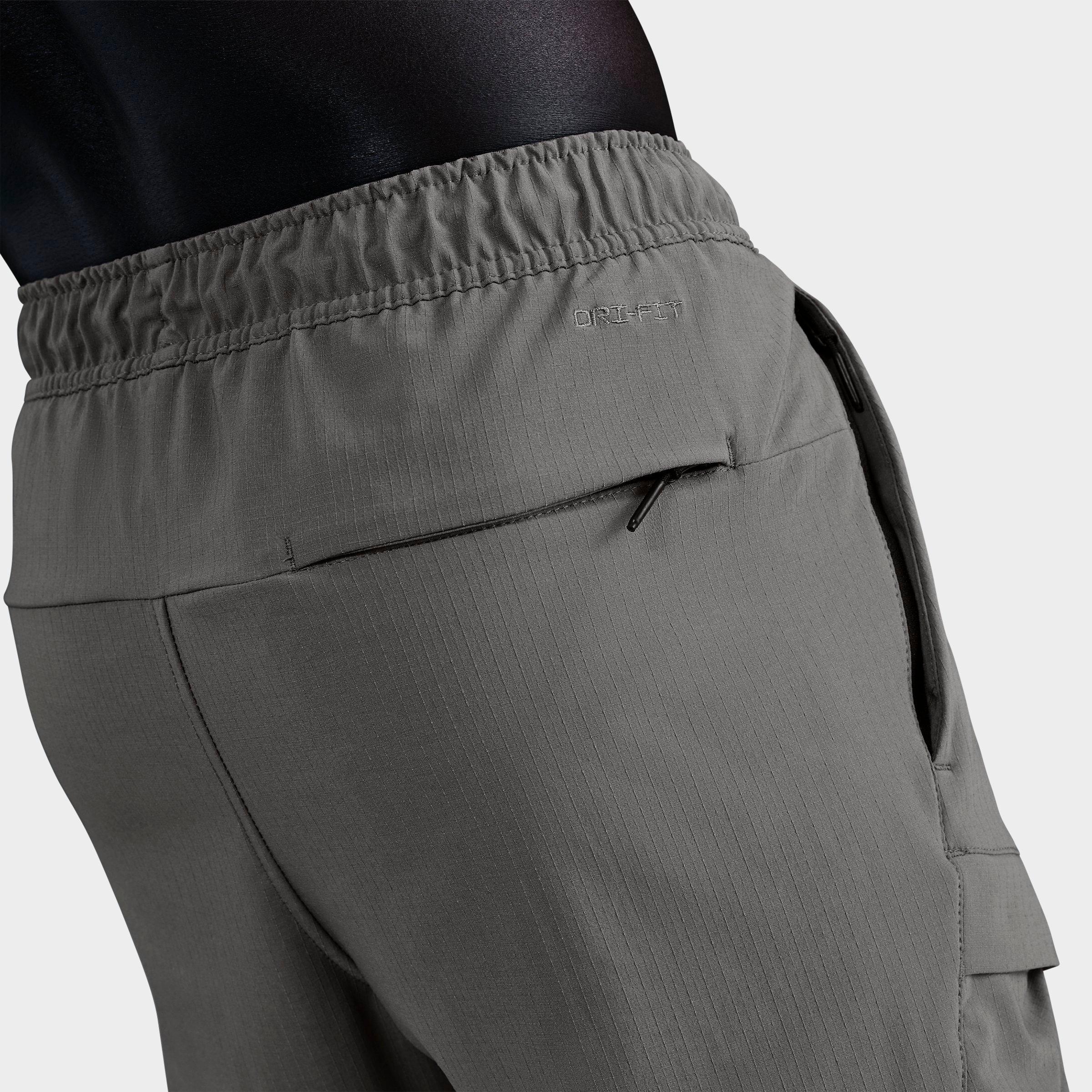 Men's Nike Unlimited Dri-FIT Versatile Cargo Pants