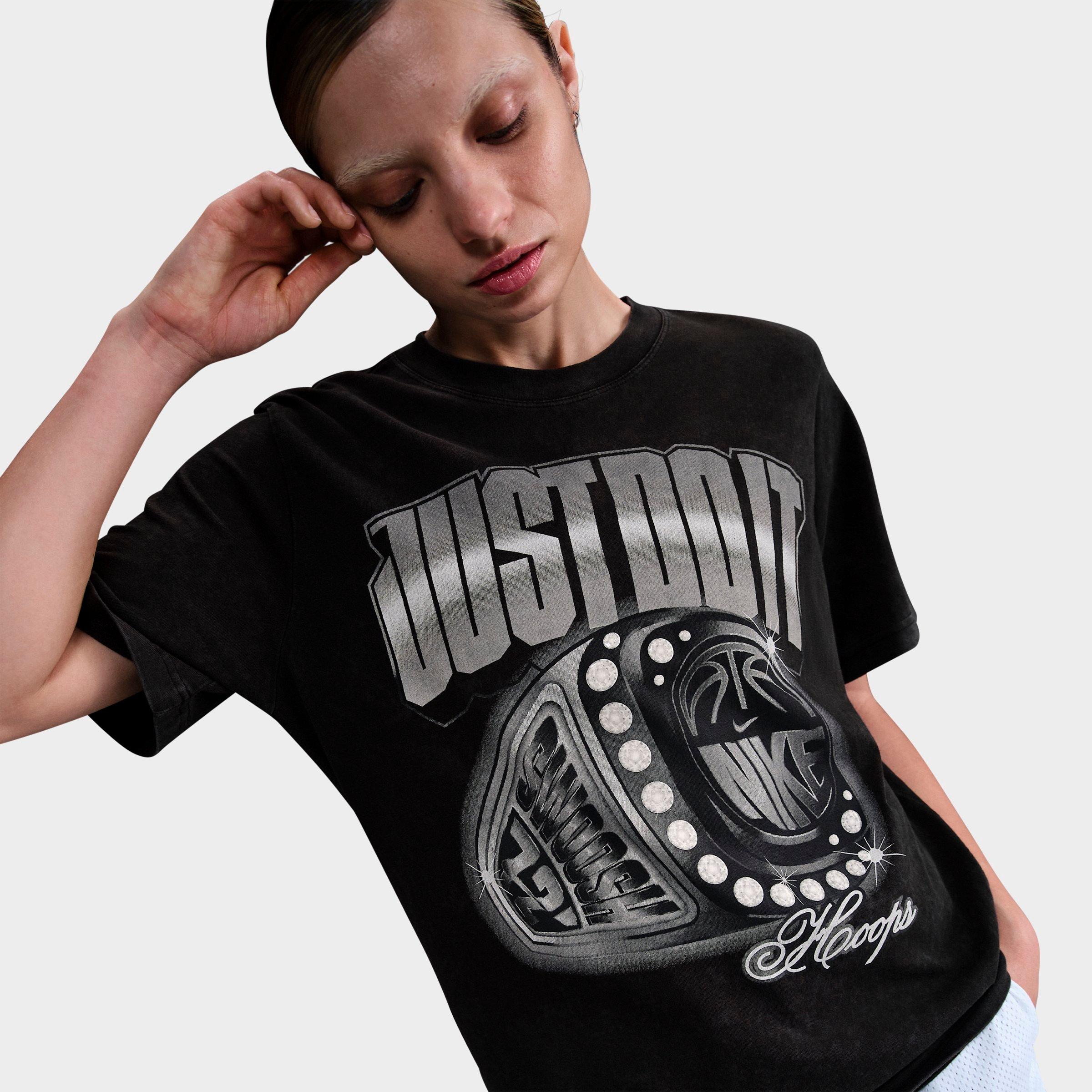 Women's Nike Oversized Basketball Graphic T-Shirt