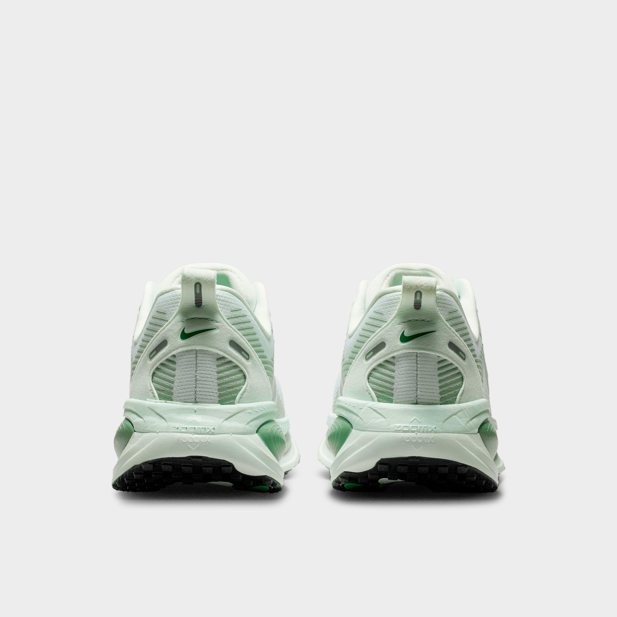 Women's Nike Vomero 18 Running Shoes