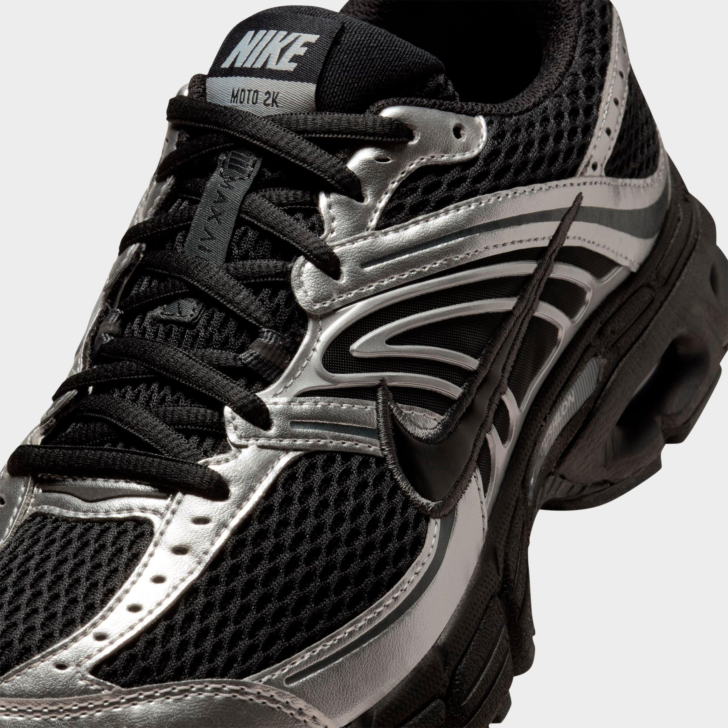 Women's Nike Air Max Moto 2K Casual Shoes