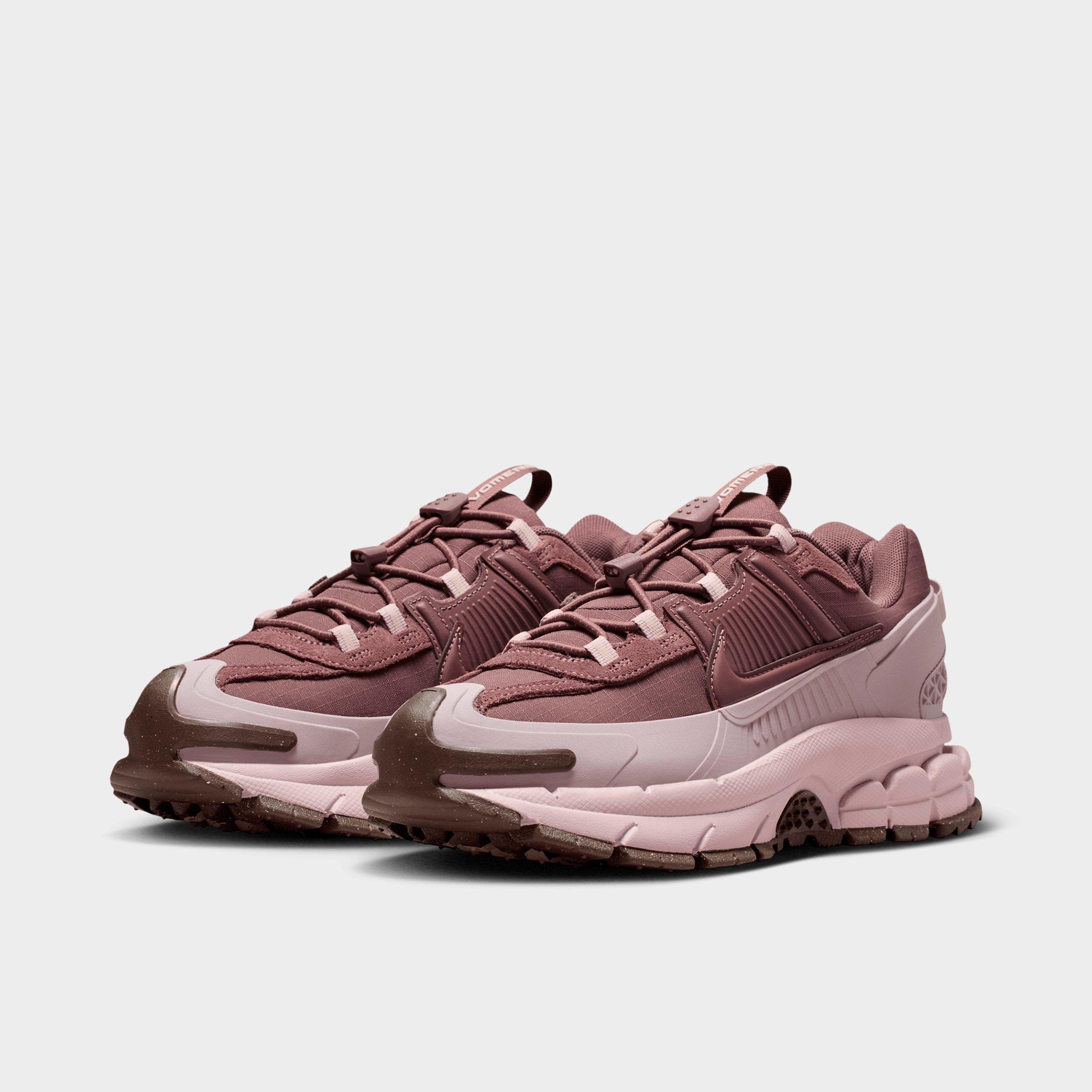 Women's Nike Zoom Vomero Roam Winterized Casual Shoes