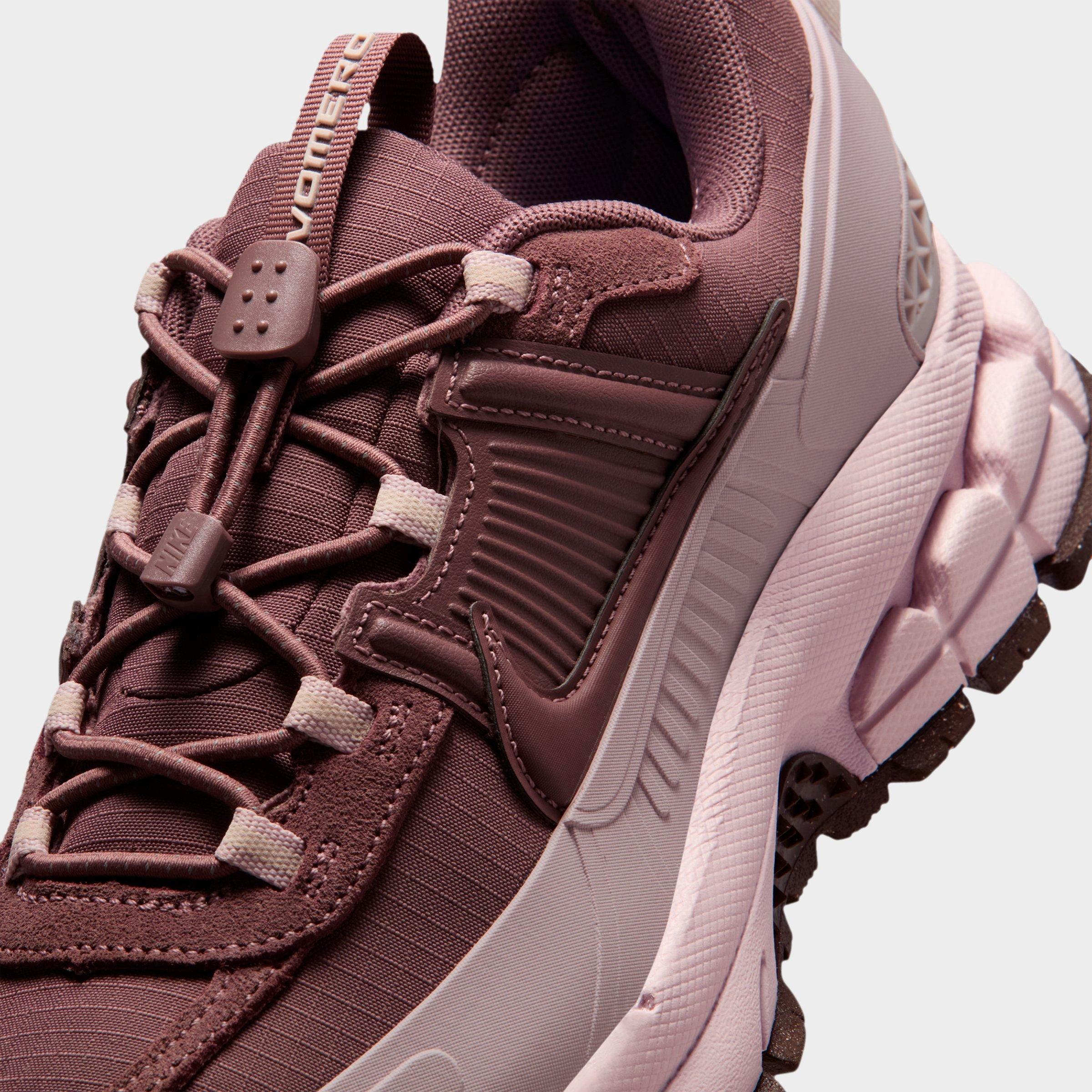 Women's Nike Zoom Vomero Roam Winterized Casual Shoes