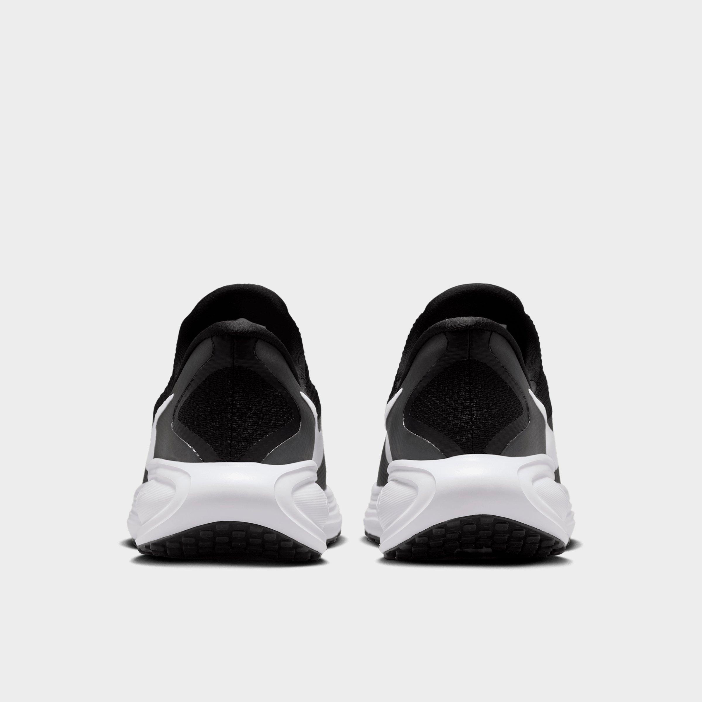 Men's Nike Revolution 8 EasyOn Running Shoes