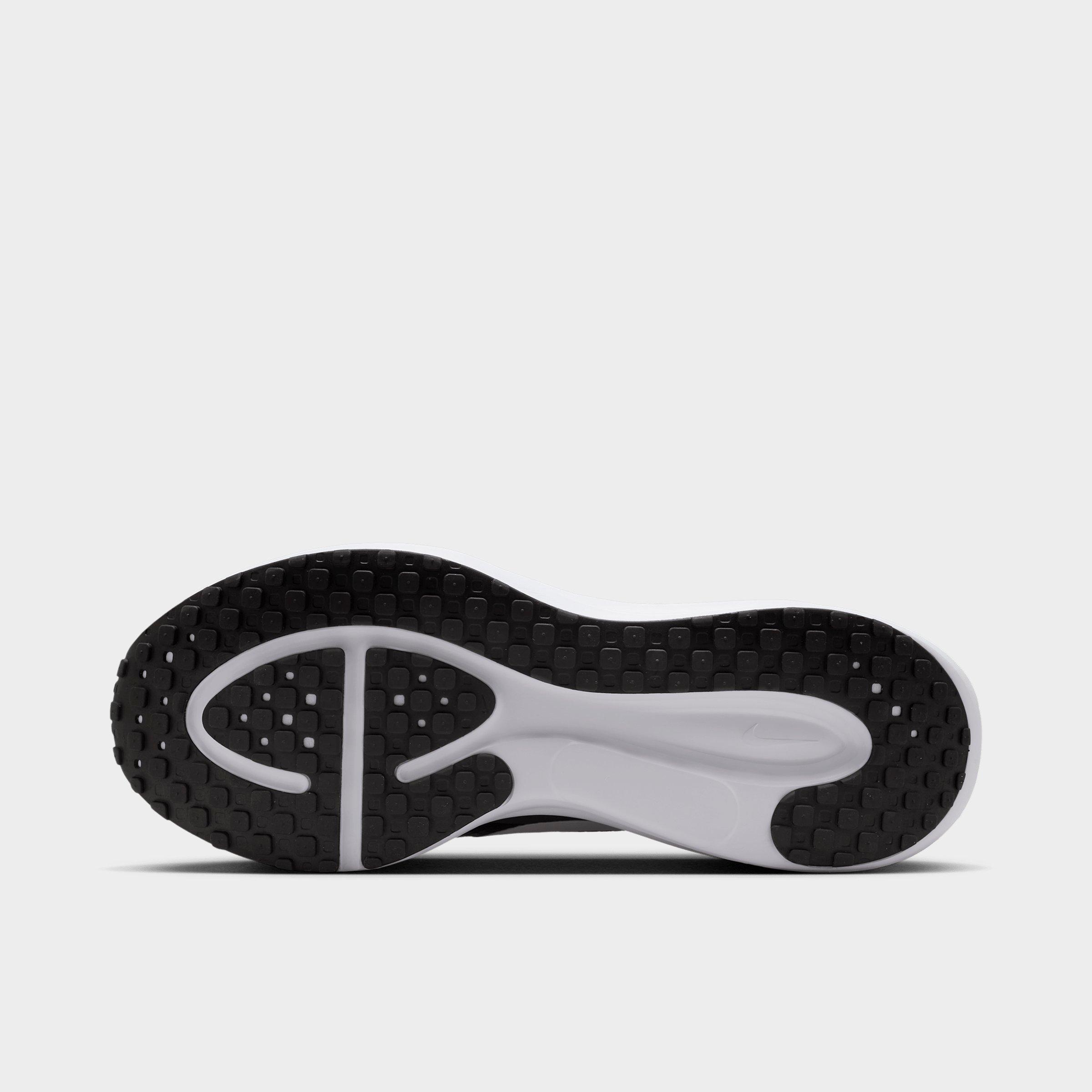 Men's Nike Revolution 8 EasyOn Running Shoes