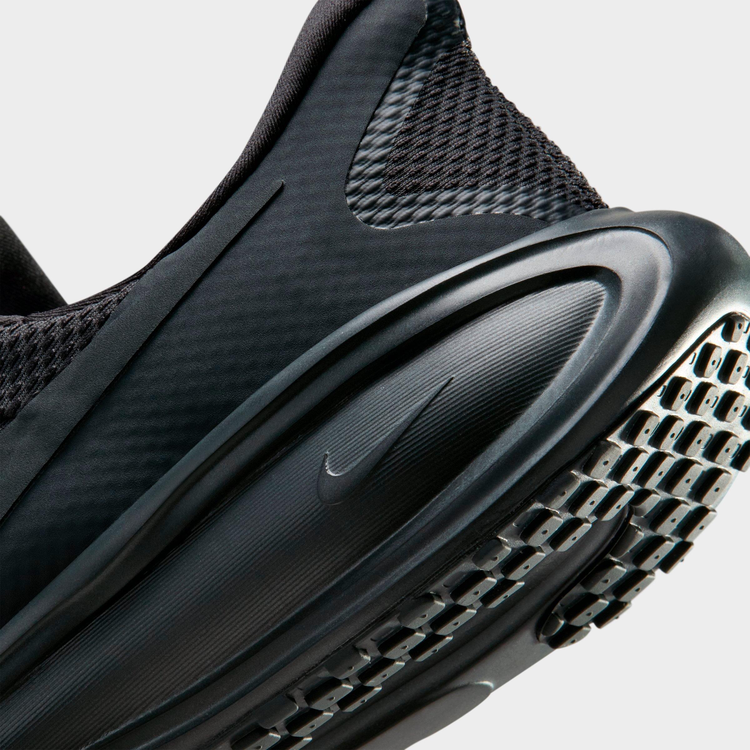 Men's Nike Revolution 8 EasyOn Running Shoes