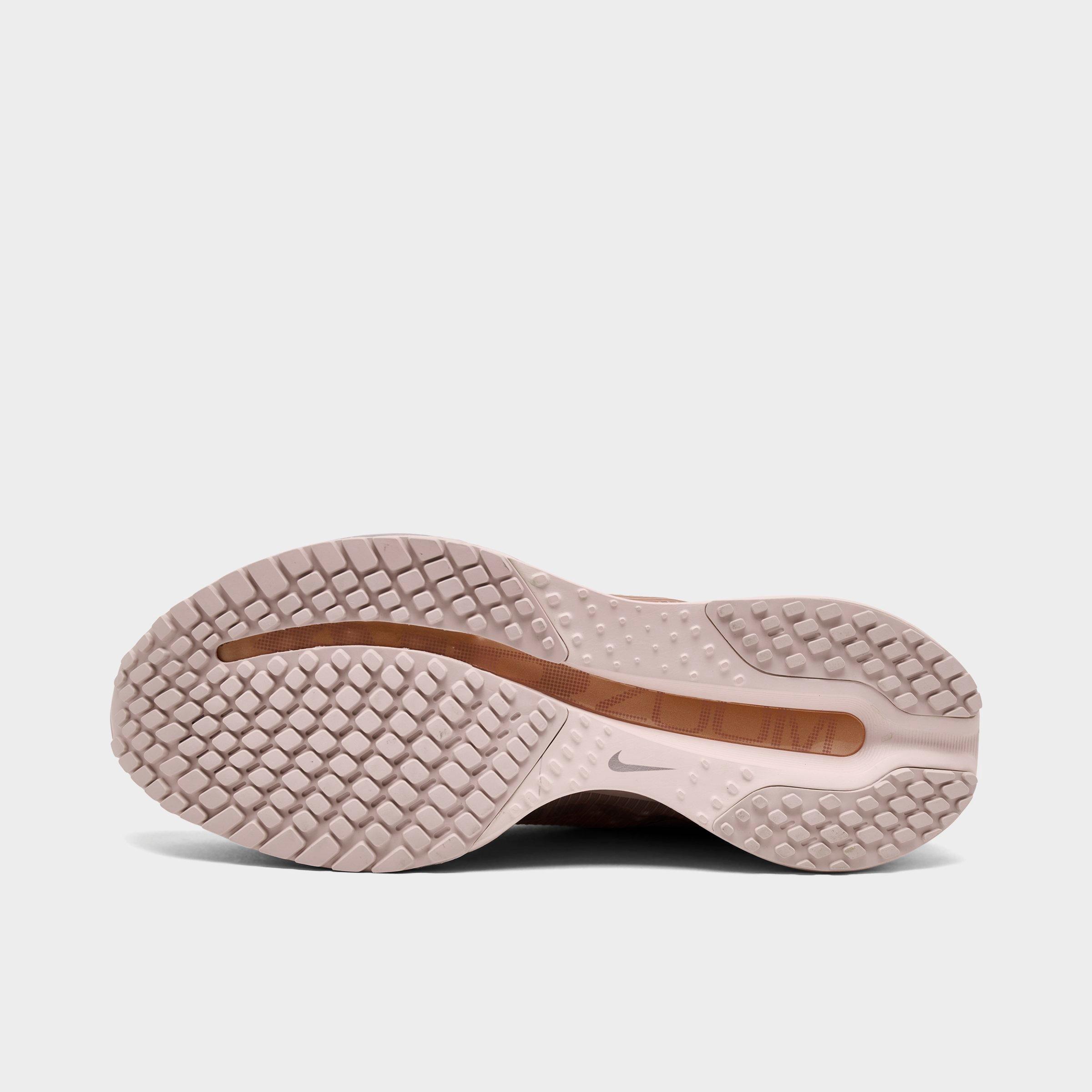 Women's Nike Pegasus Premium Running Shoes