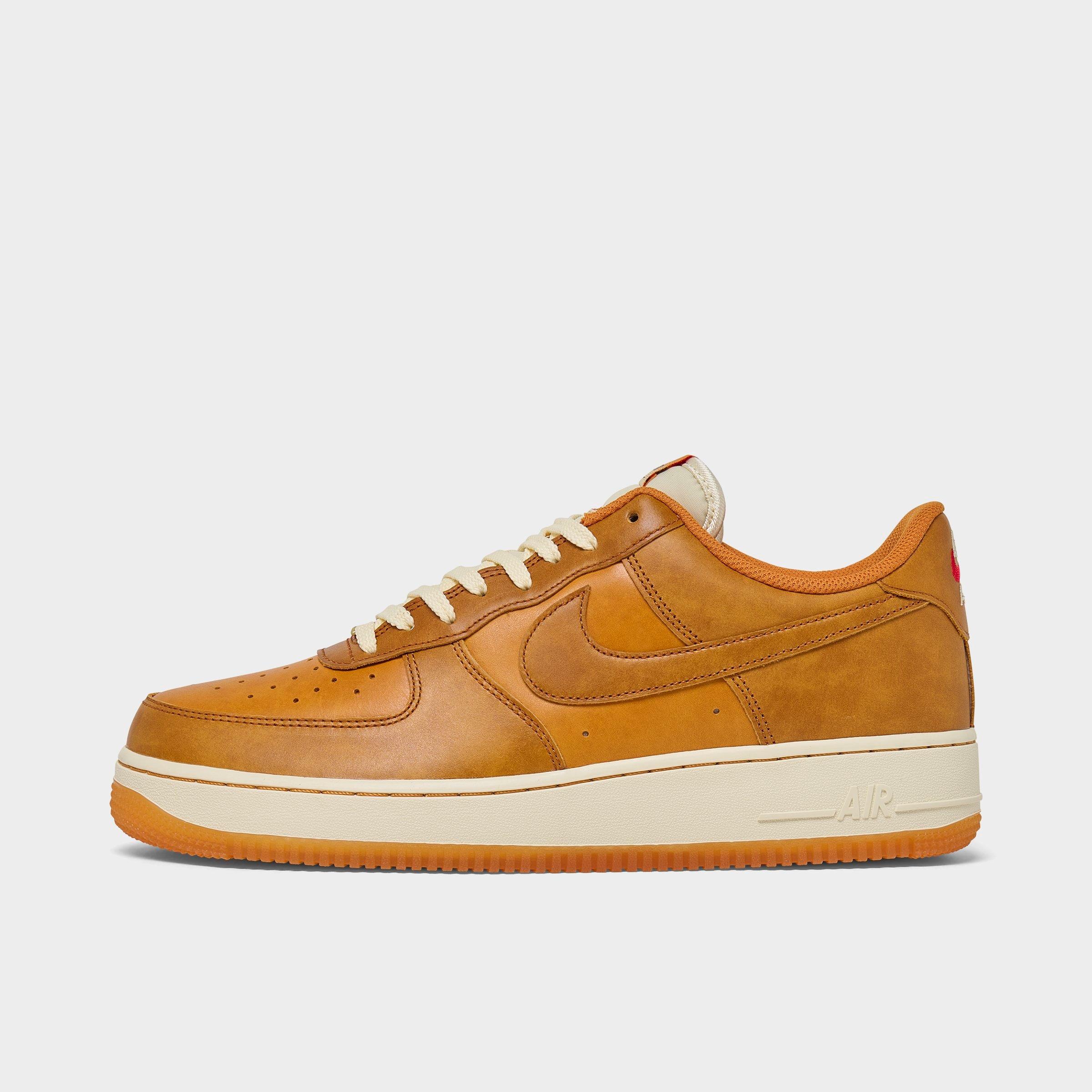 完売必須 大人気 NIKE AIR FORCE 1 '07 LV8 適度な光沢感GOOD nike-air-force-1-07-lv8.jpg