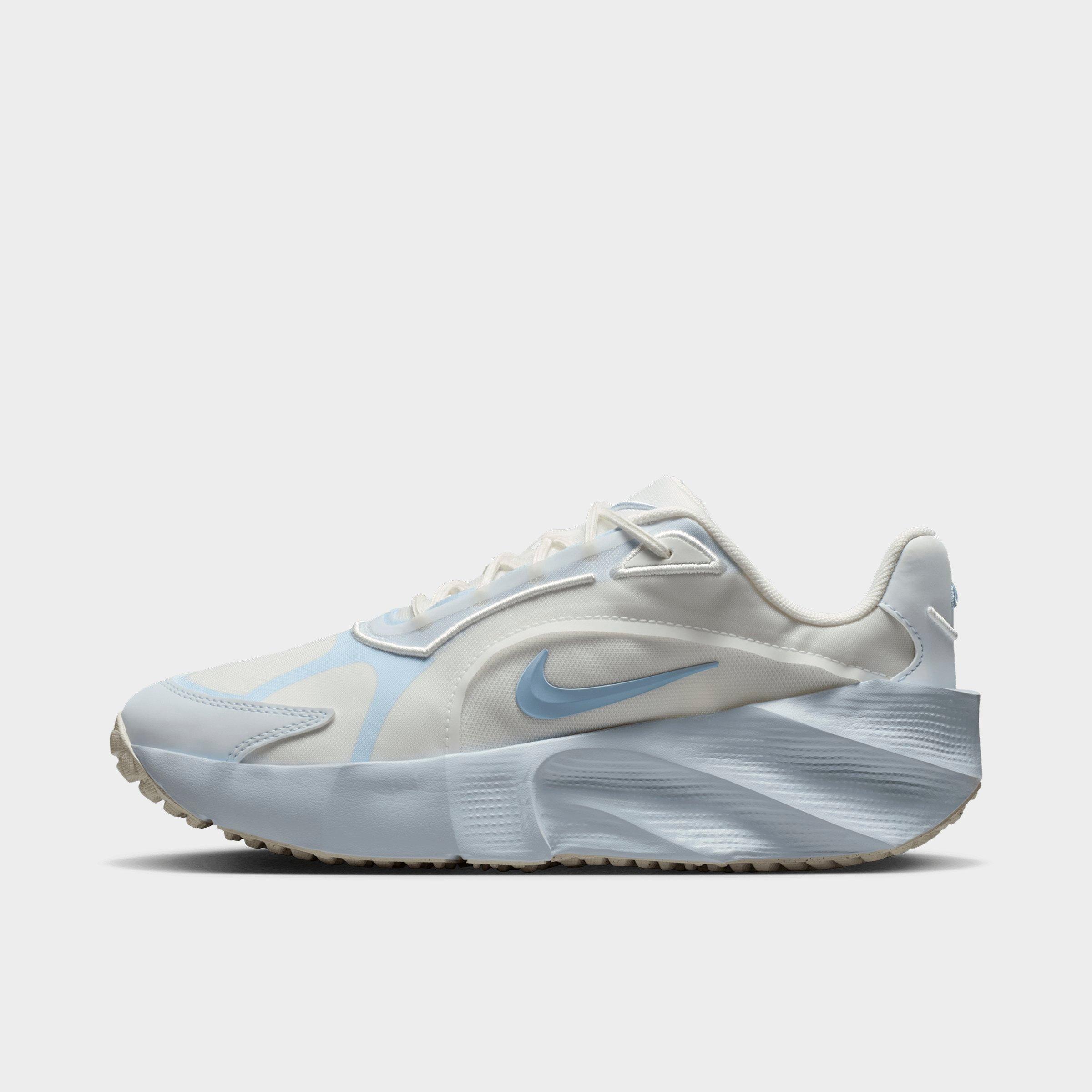 Women's Nike Aura Edge Casual Shoes