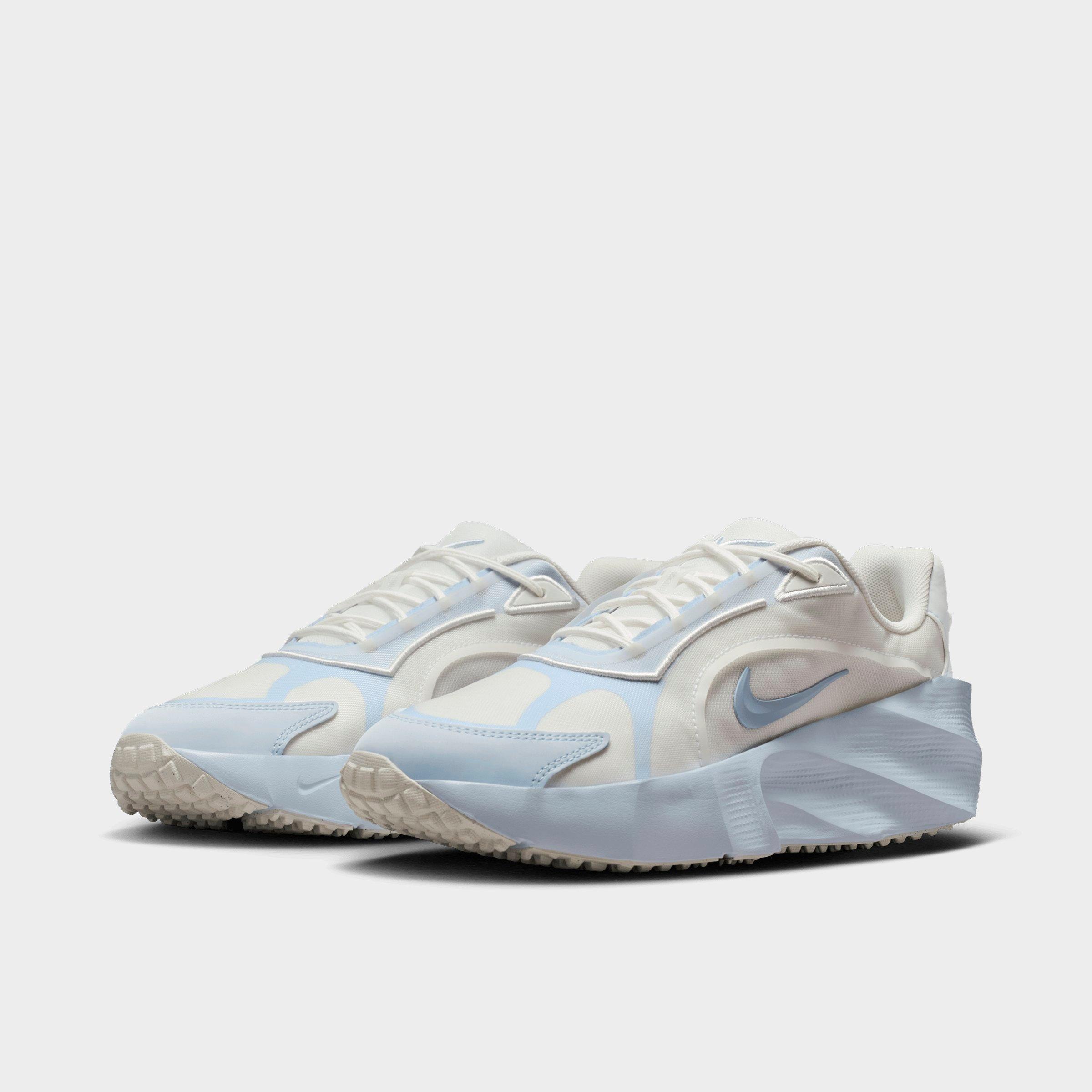 Women's Nike Aura Edge Casual Shoes