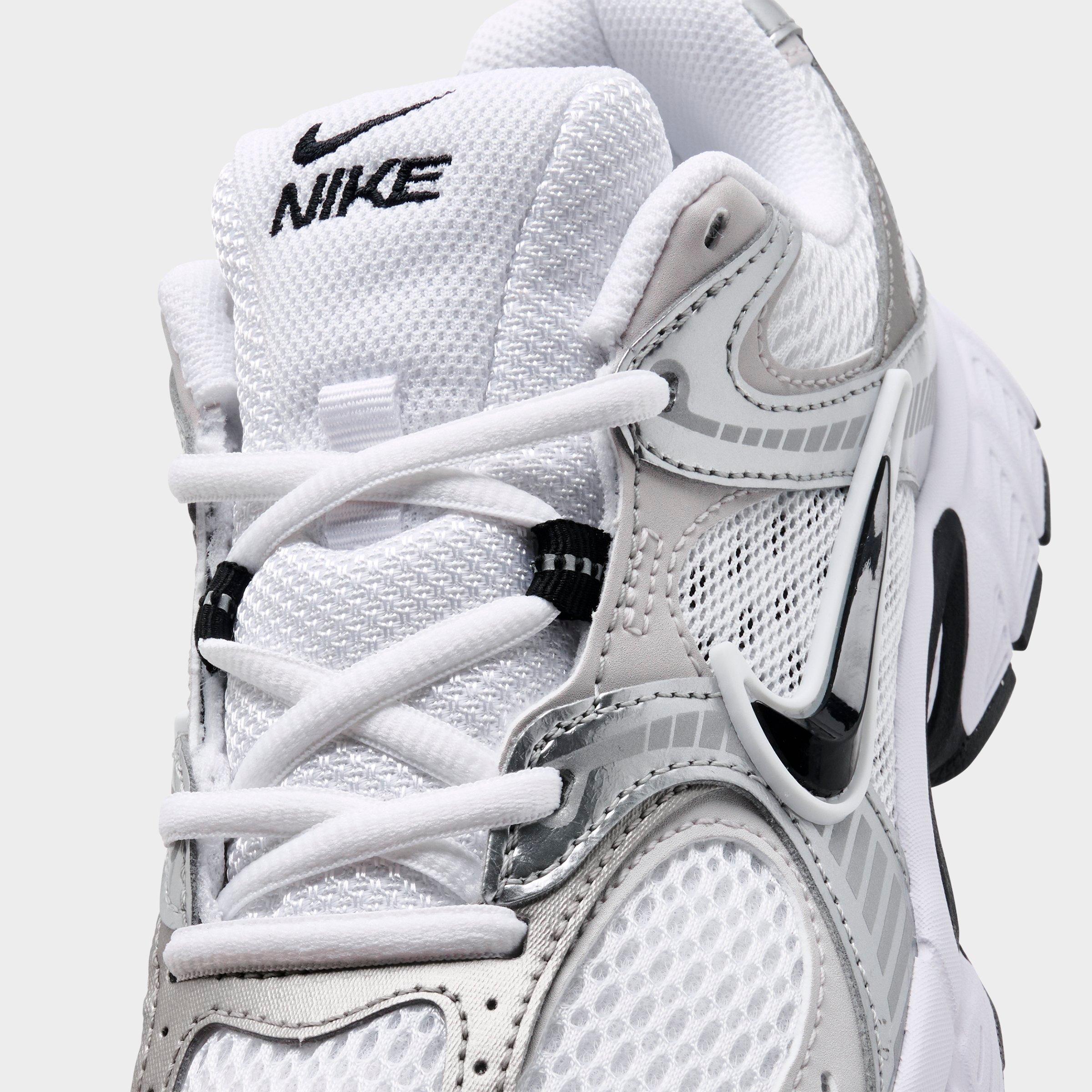 Women's Nike V5 RNR Casual Shoes