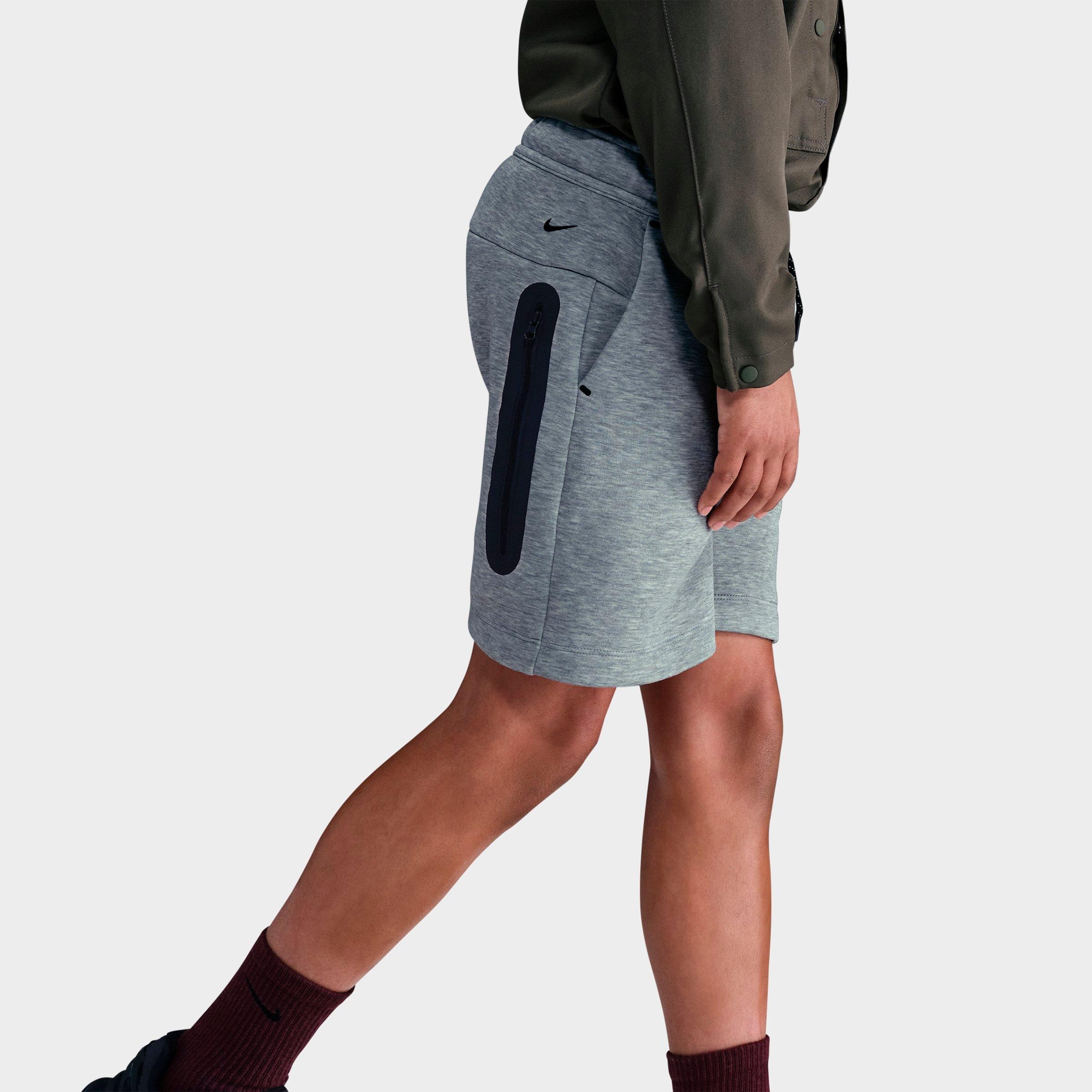 Boys' Big Kids' Nike Sportswear Tech Fleece Shorts