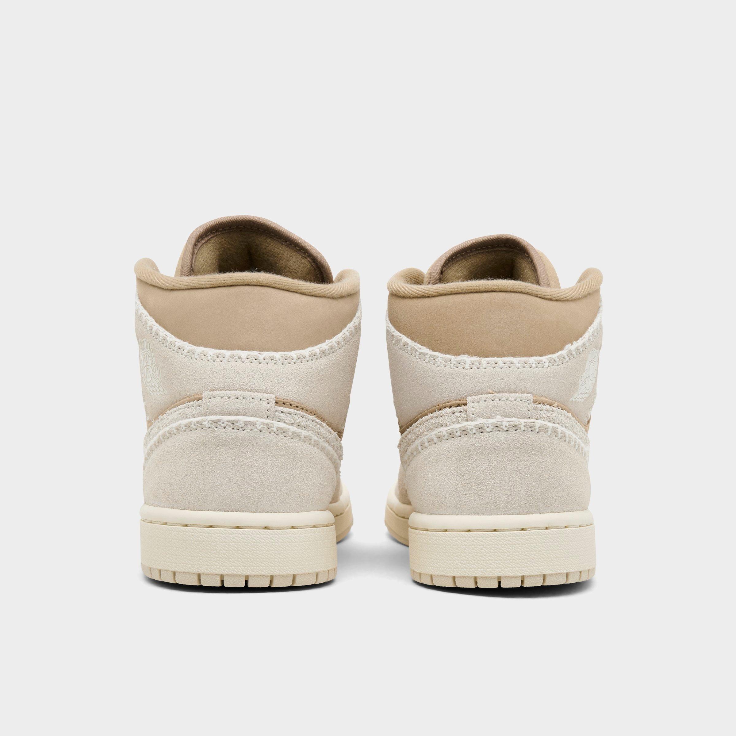 Women's Air Jordan 1 Mid SE Casual Shoes