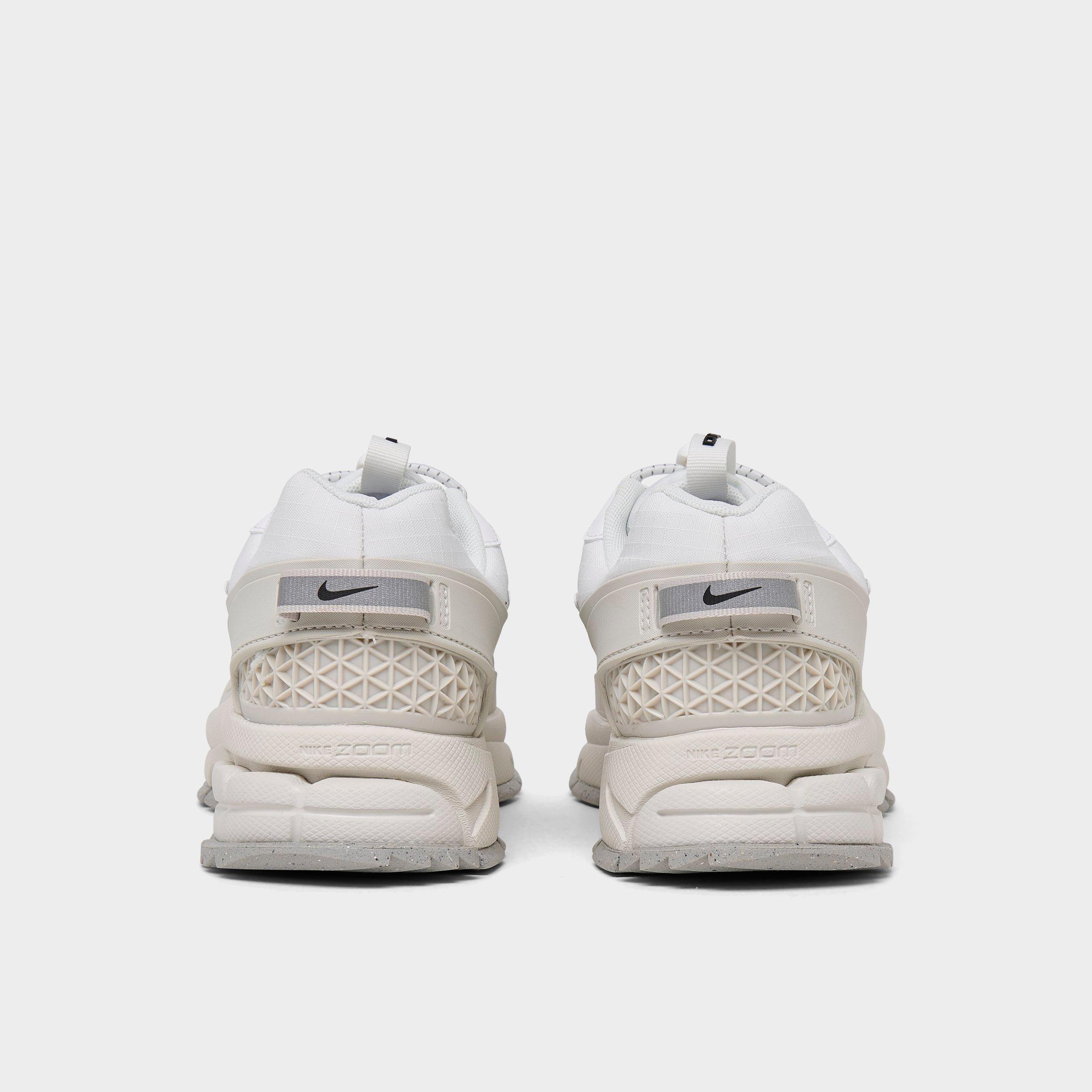 Women's Nike Zoom Vomero Roam Casual Shoes