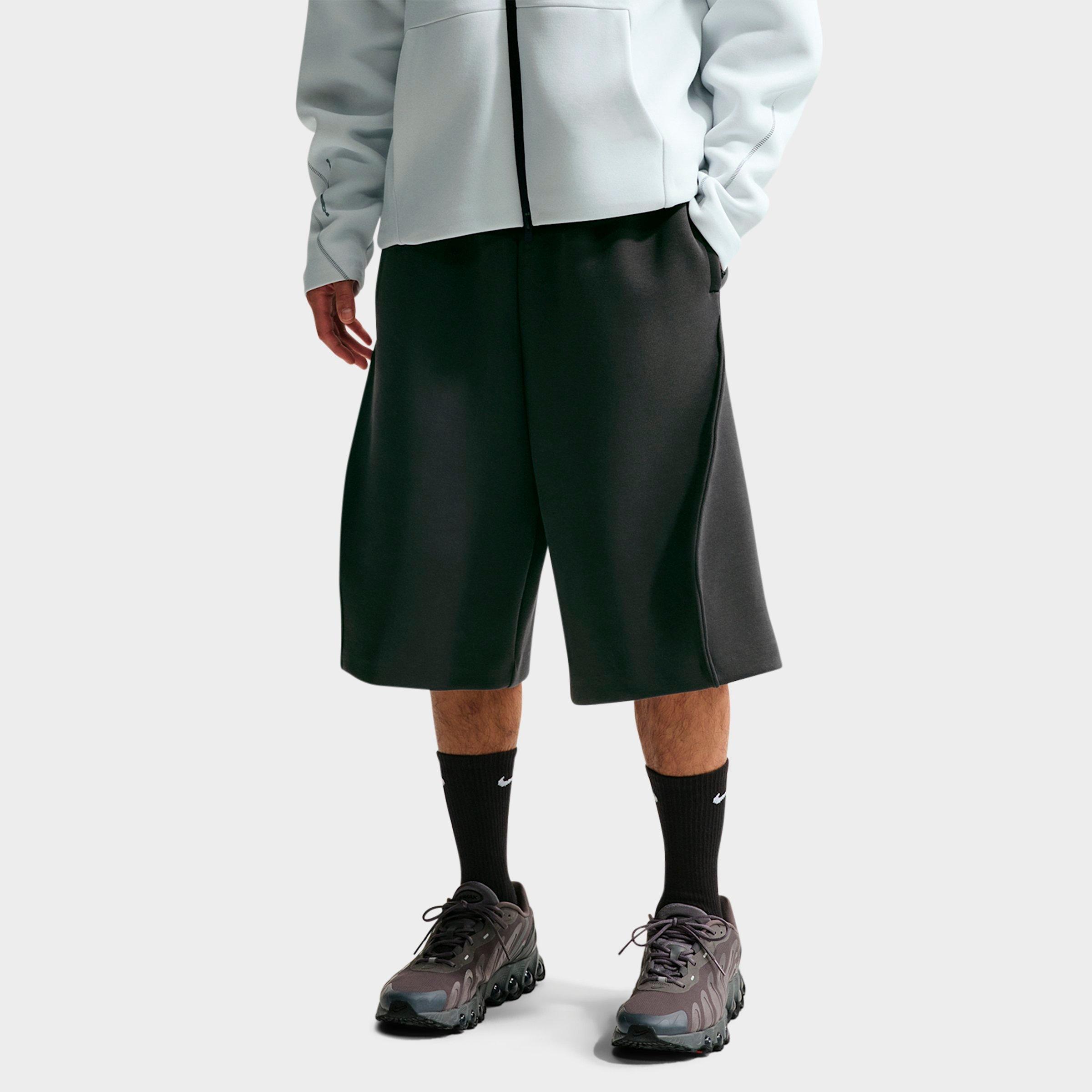 Men's Nike Sportswear Tech Fleece Oversized Fit Shorts