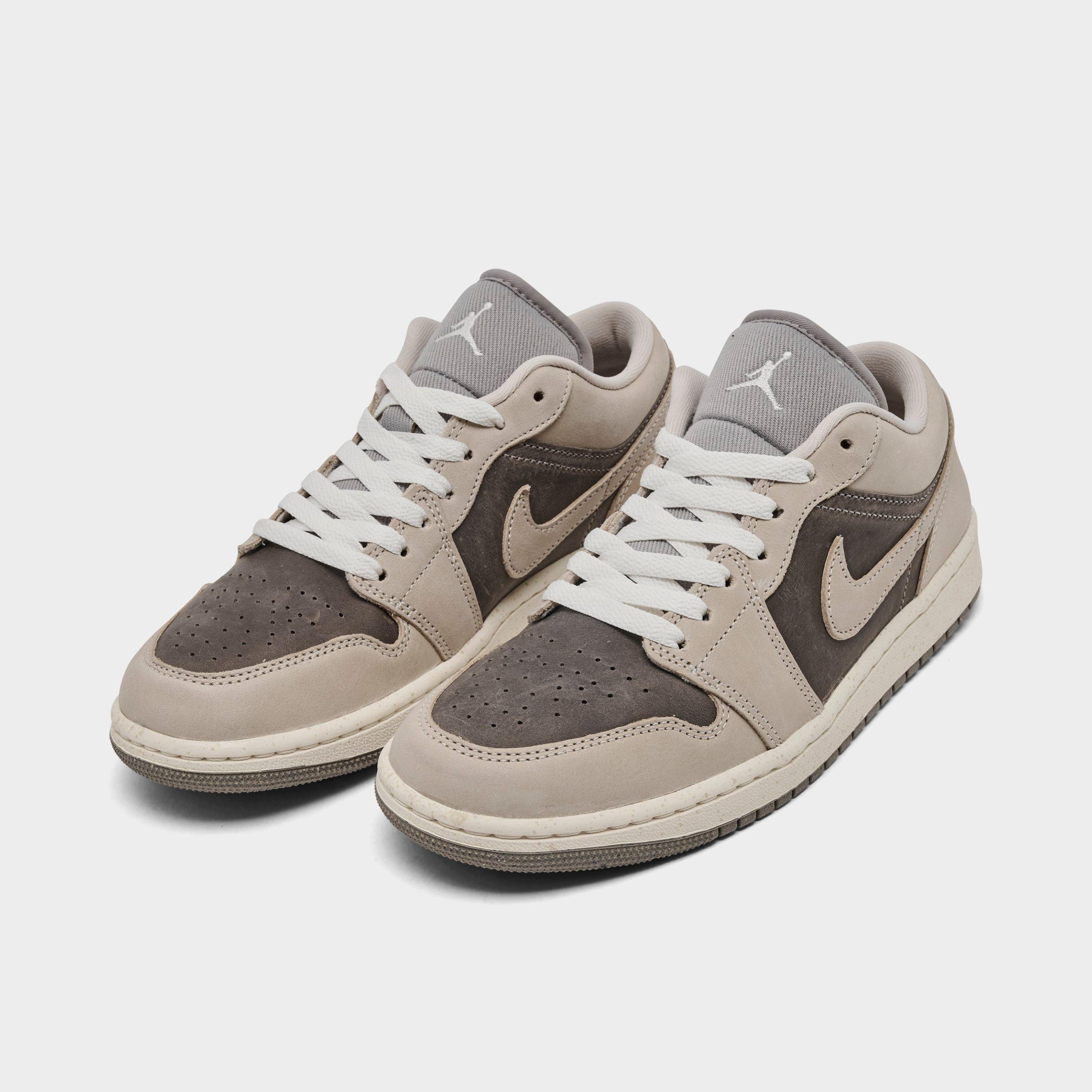 Women's Air Jordan 1 Low SE Casual Shoes