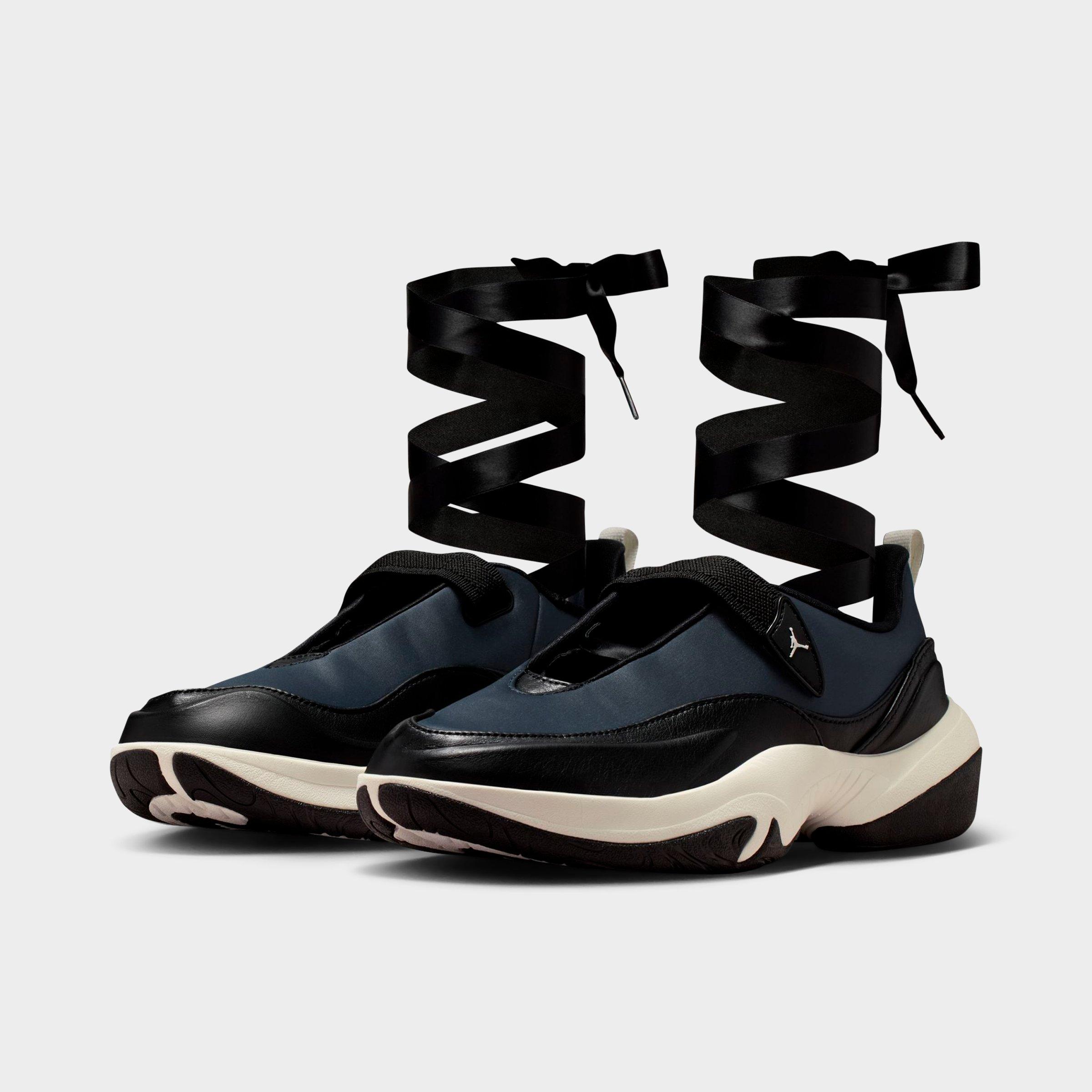 Women's Jordan Pointe Casual Shoes