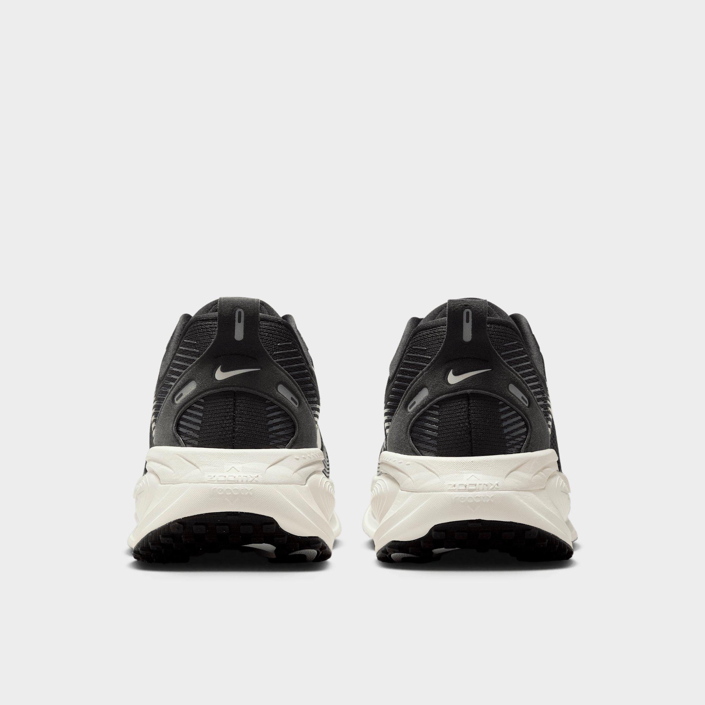 Men's Nike Vomero 18 Running Shoes (Extra Wide Width)