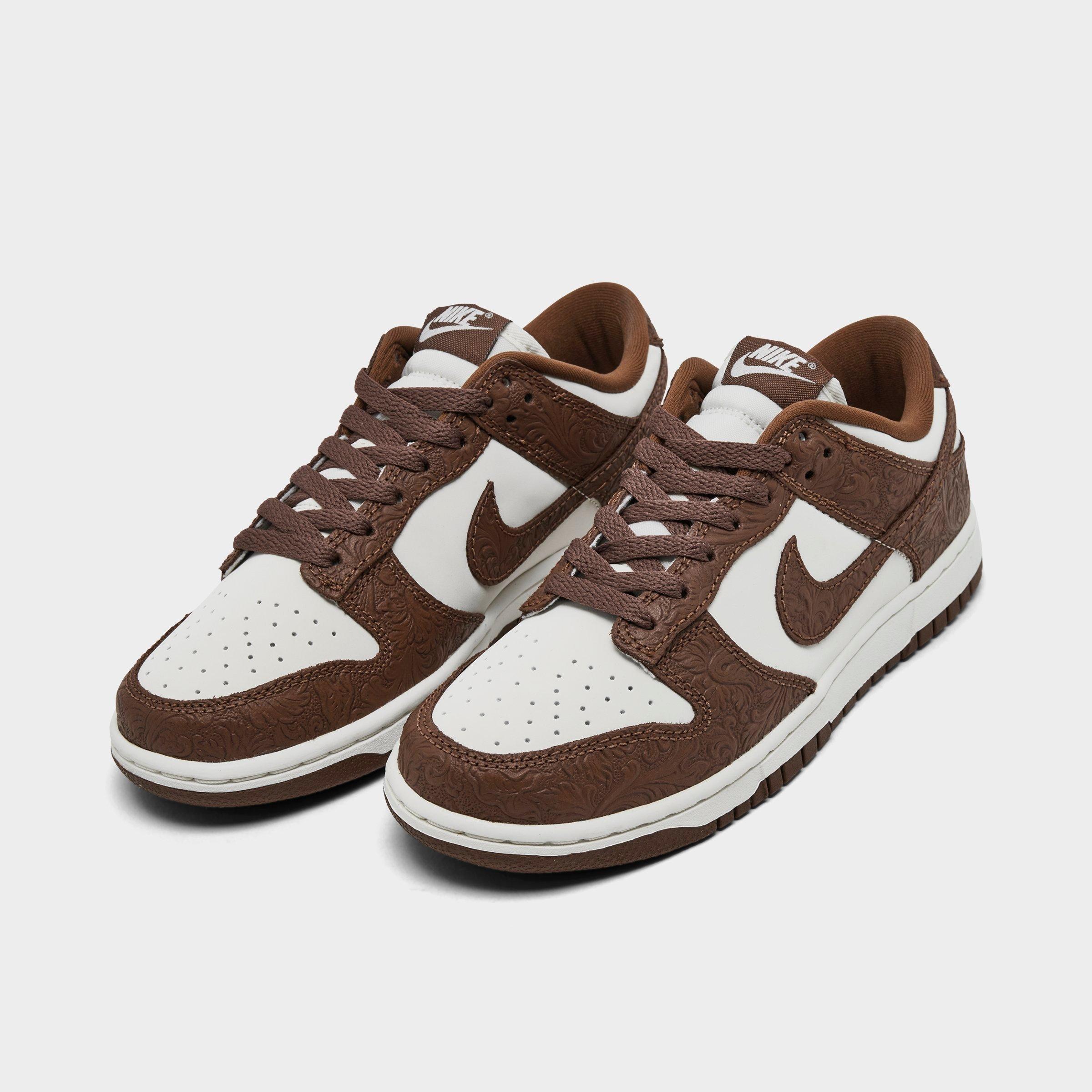 Women's Nike Dunk Low SE Casual Shoes