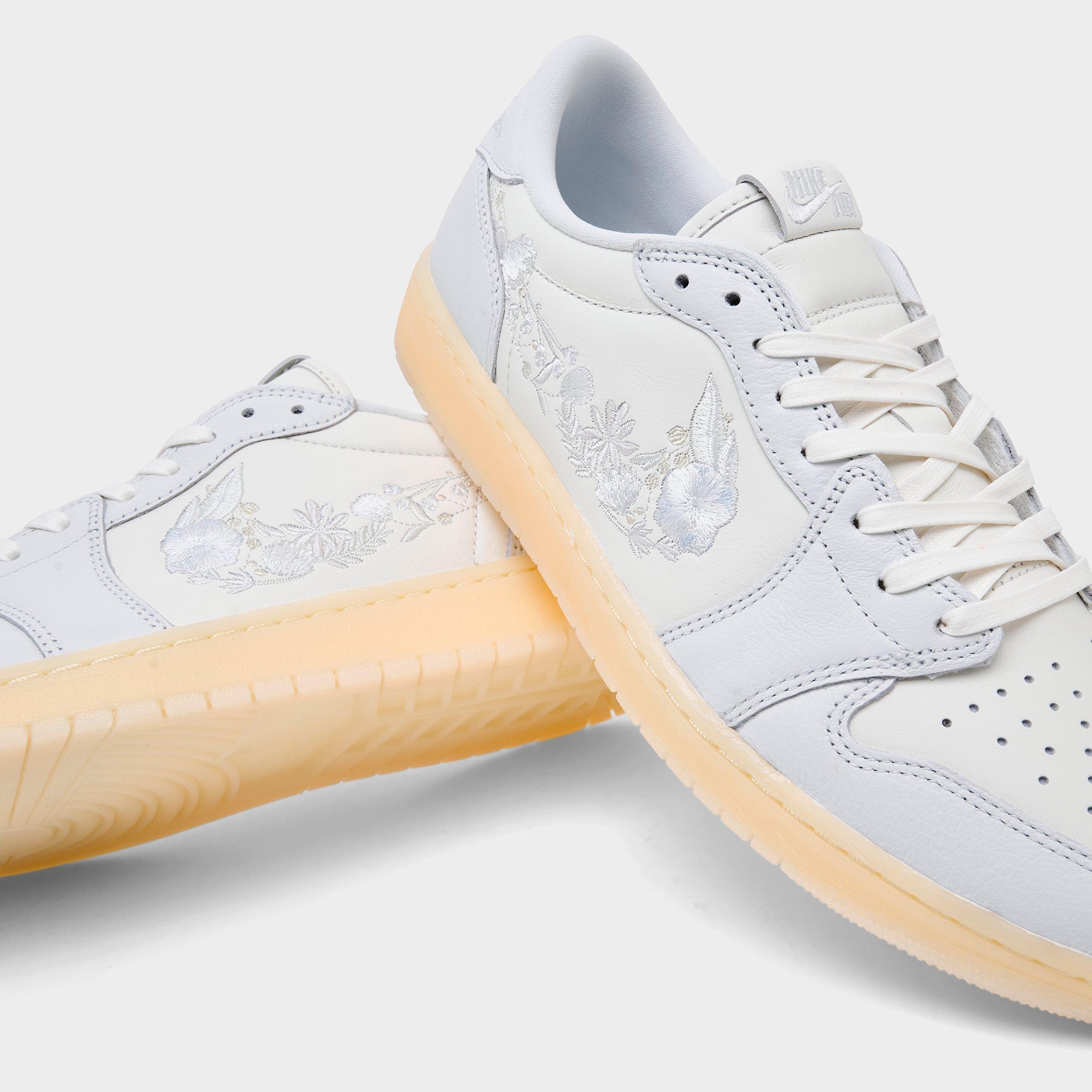 Air Jordan Retro 1 Low OG SE Casual Shoes