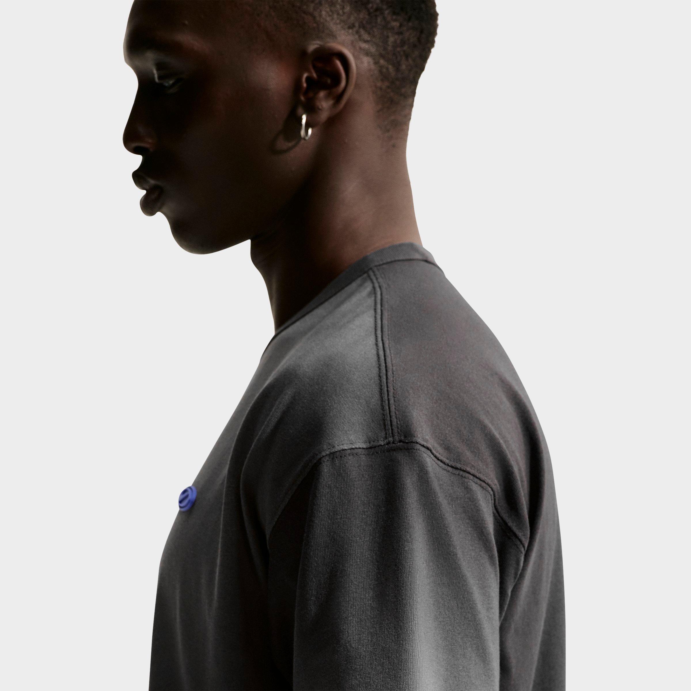 Men's Nike Sportswear Premium Essentials Washed Patch T-Shirt