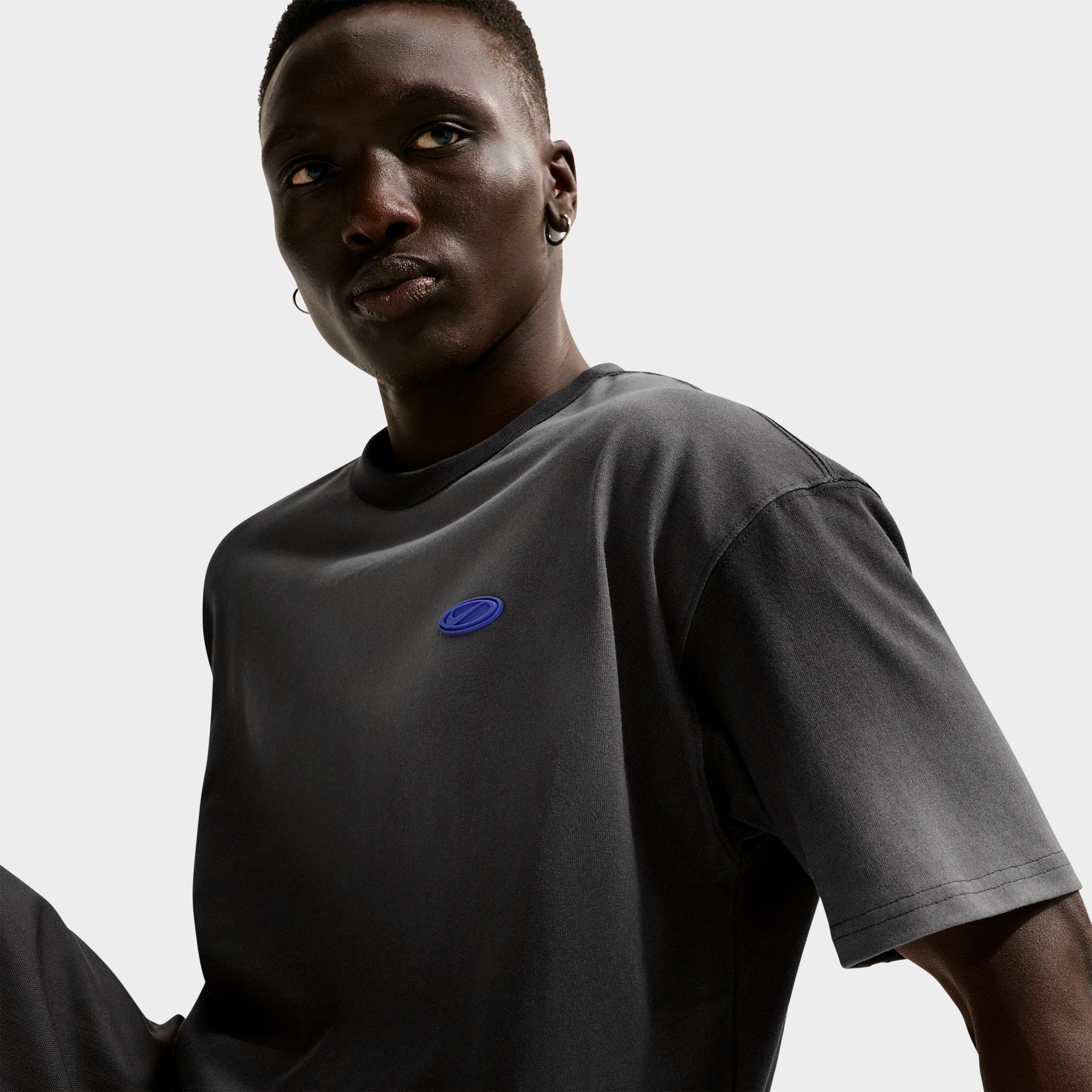 Men's Nike Sportswear Premium Essentials Washed Patch T-Shirt