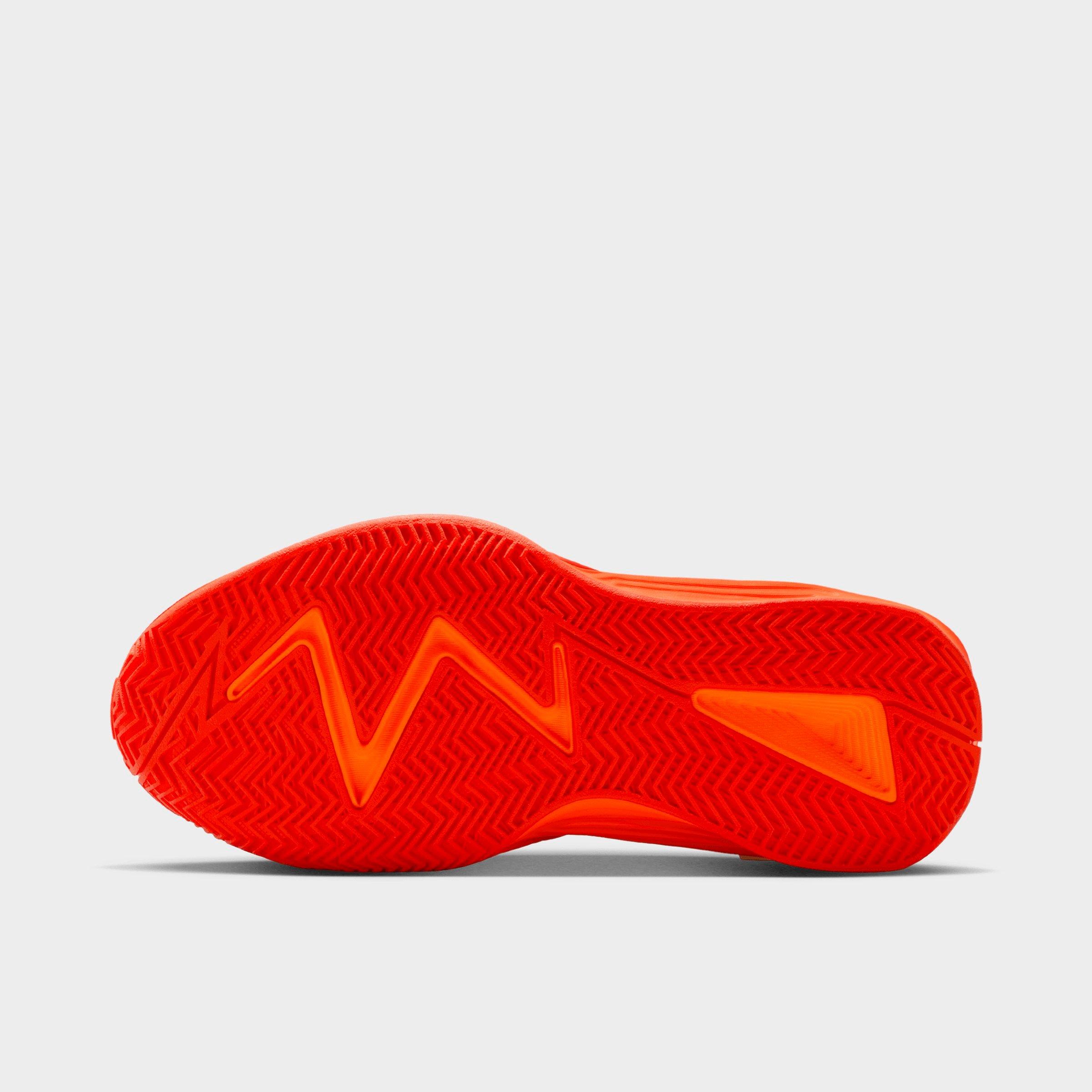 Big Kids' Nike S.T. Dynamite Basketball Shoes