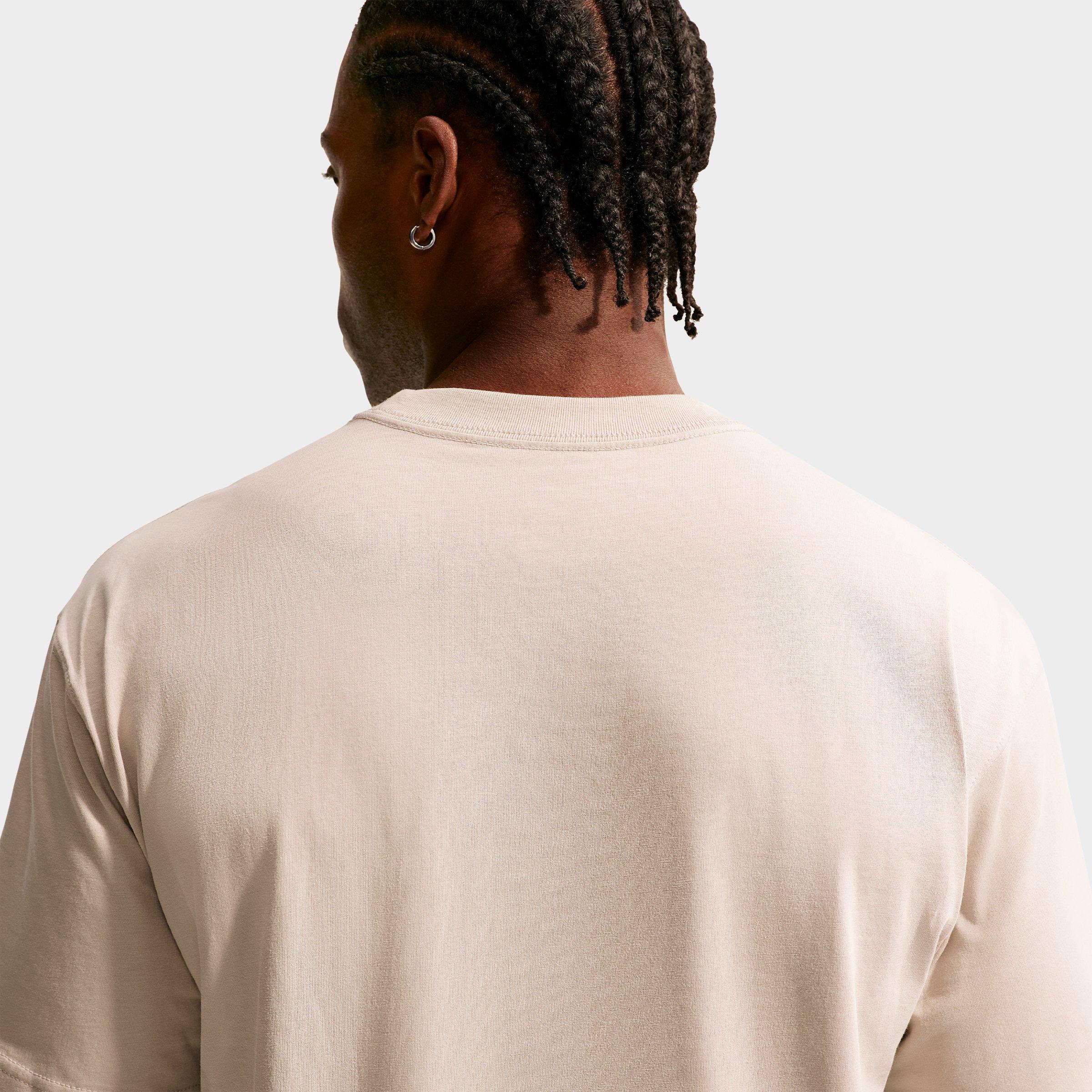 Men's Nike Basketball Retro Graphic T-Shirt