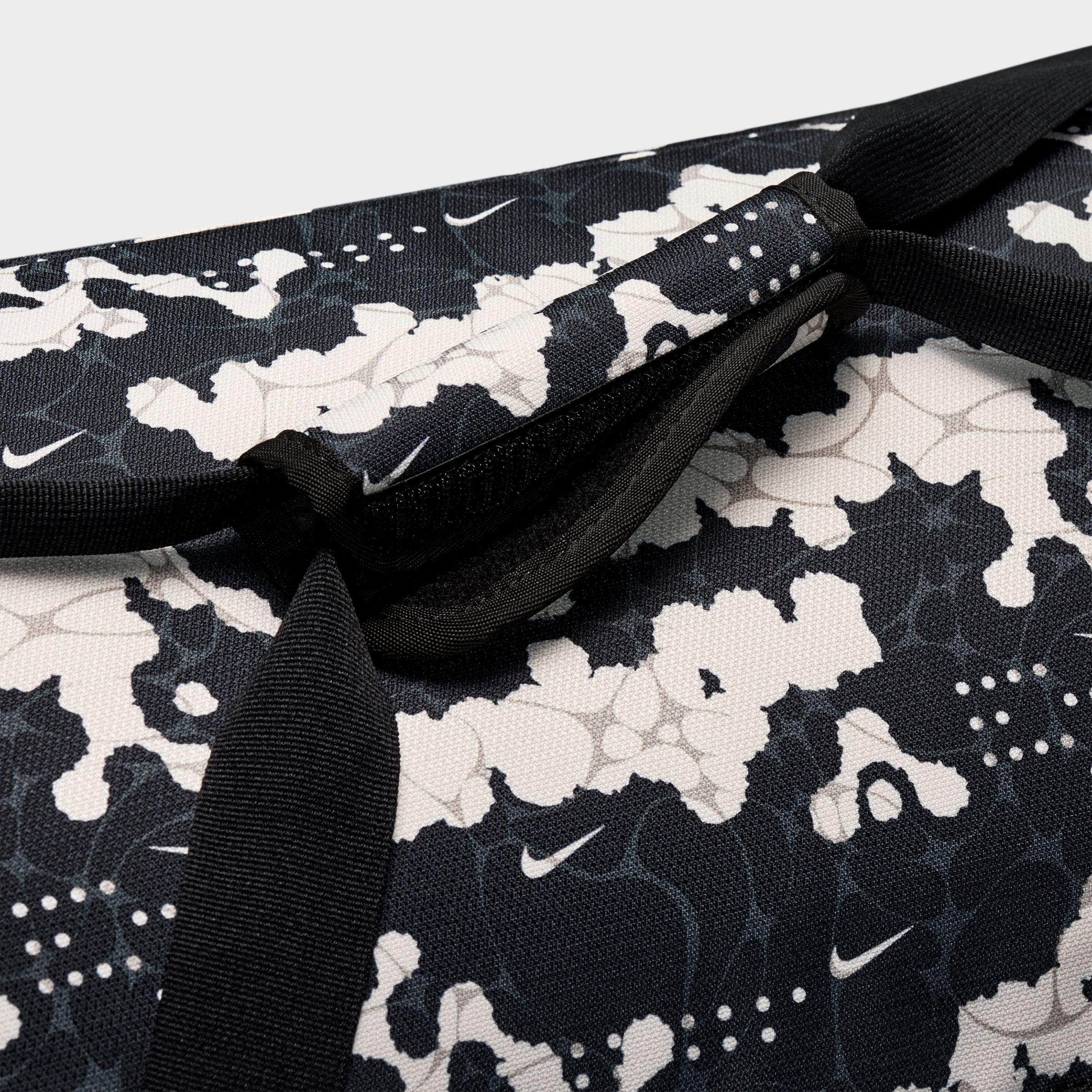 Nike Brasilia Allover Print Training Duffel Bag (Medium, 60L)