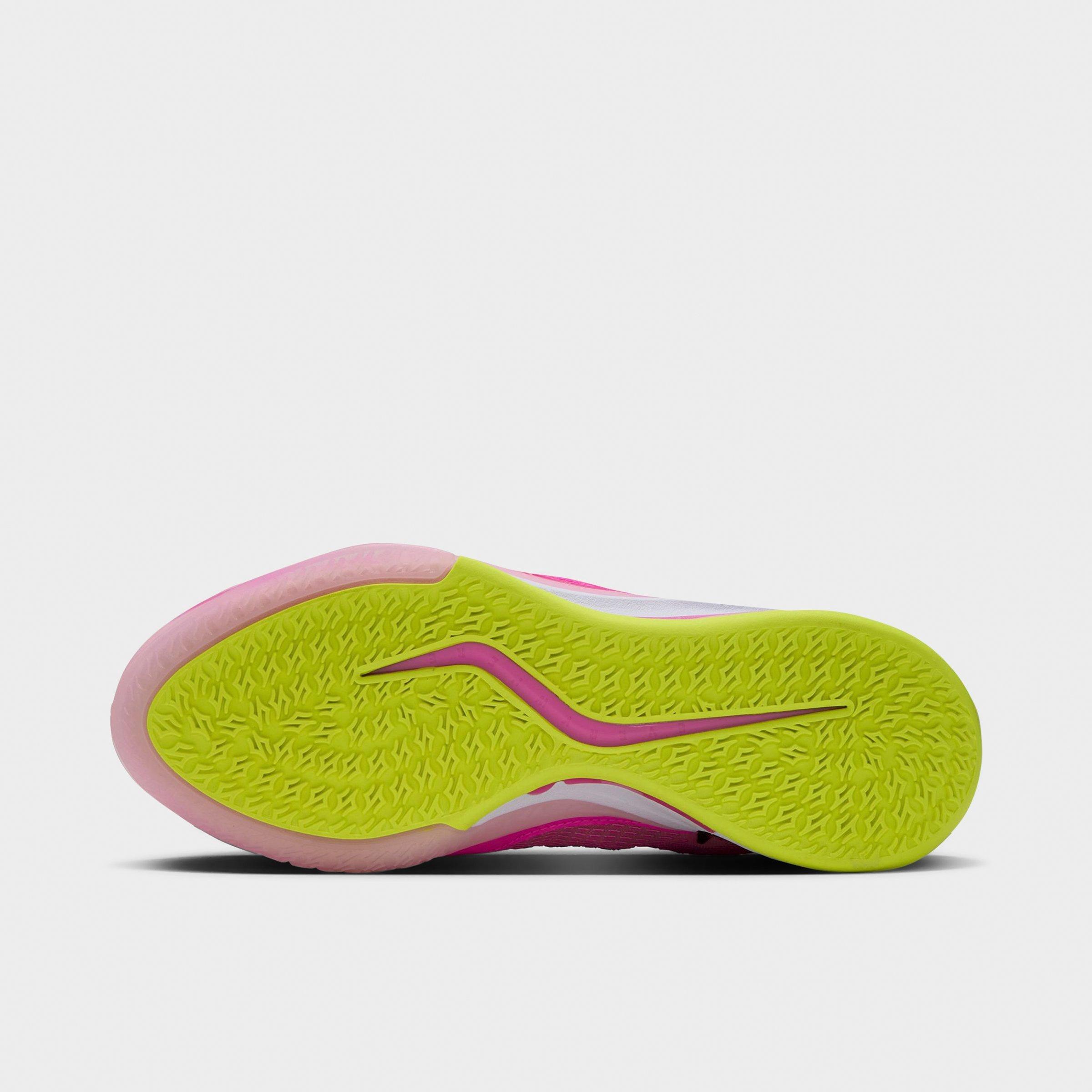 Women's Nike Sabrina 4 Basketball Shoes