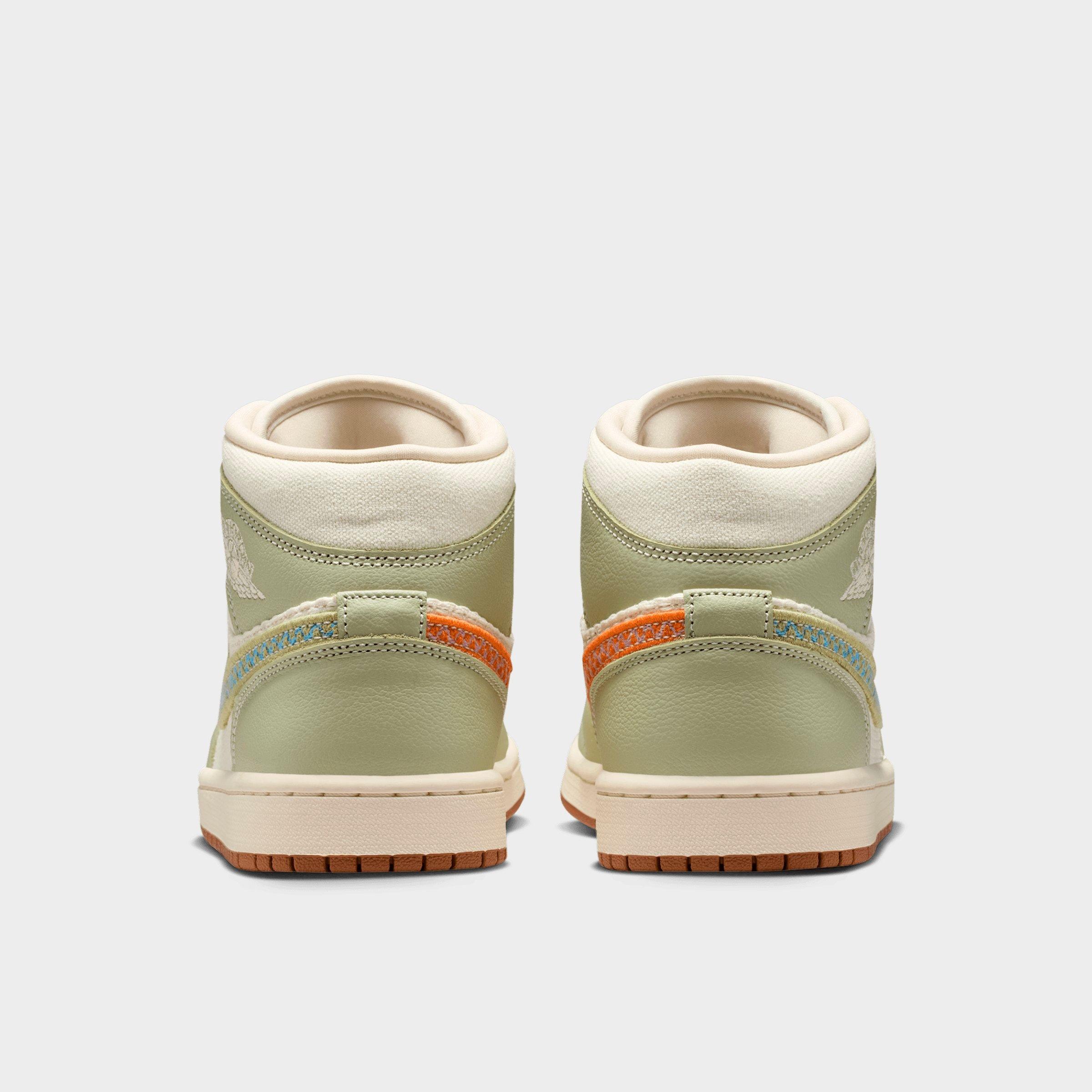 Women's Air Jordan 1 Mid SE Casual Shoes