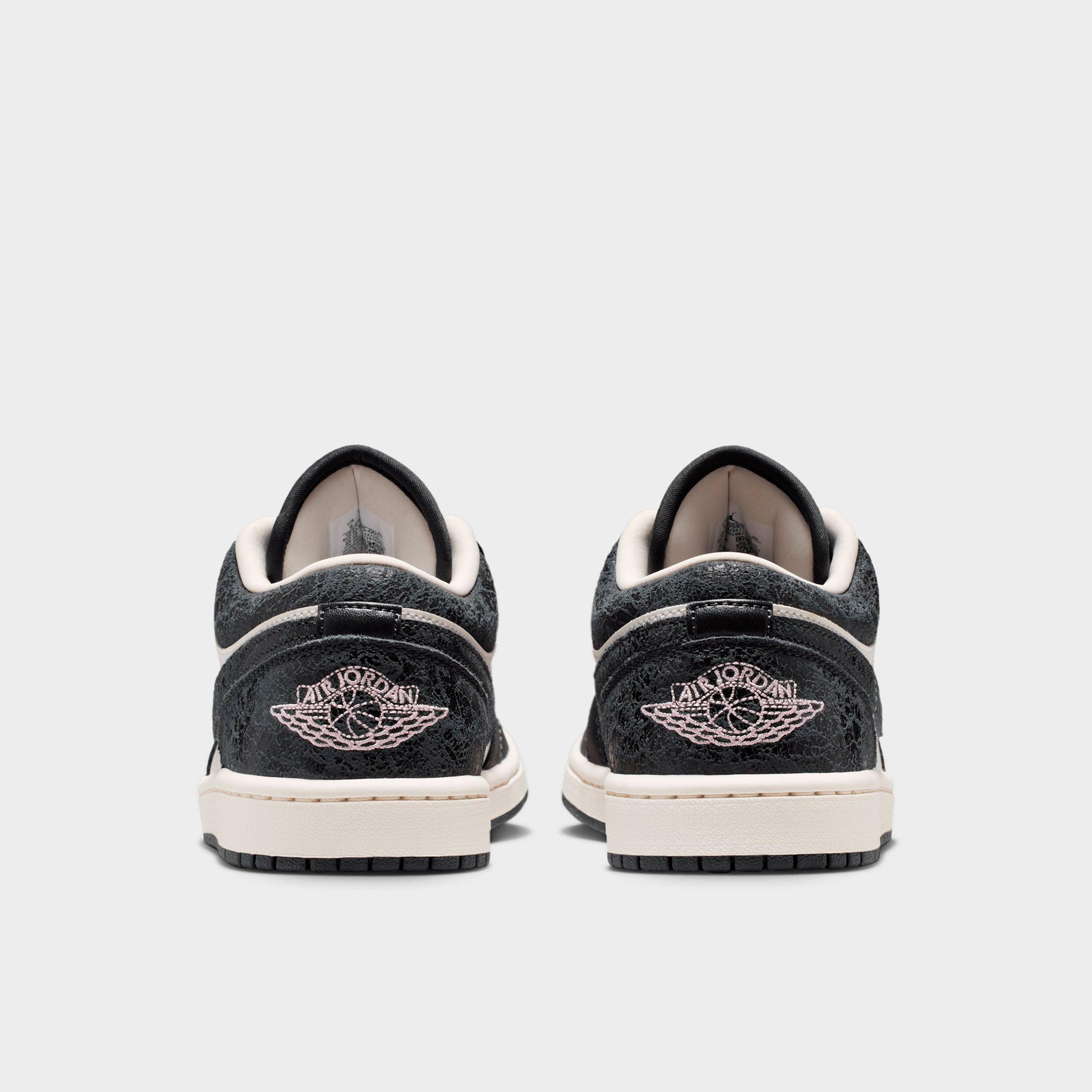 Women's Air Jordan Retro 1 Low SE Casual Shoes