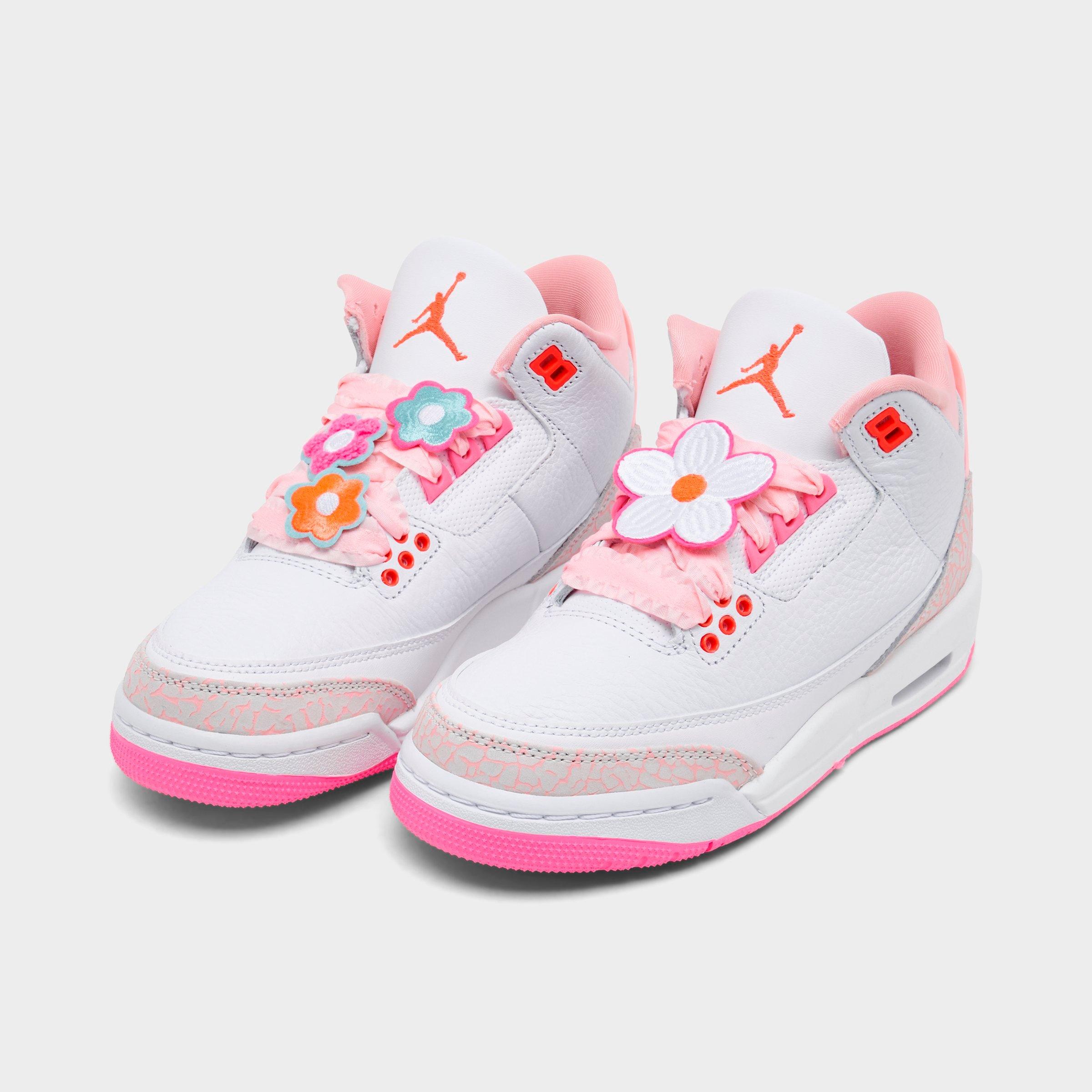 Girls' Big Kids' Air Jordan Retro 3 Basketball Shoes