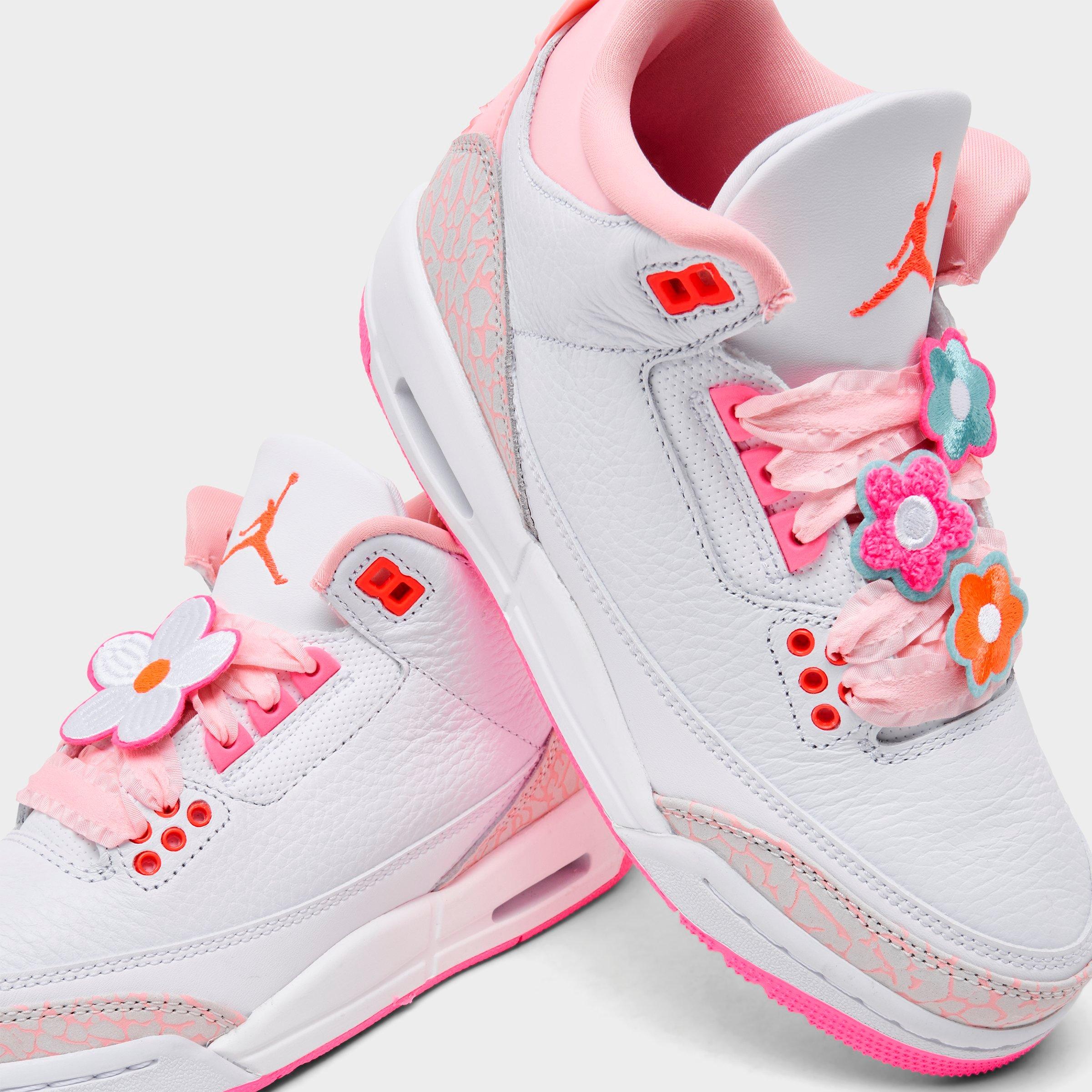 Girls' Big Kids' Air Jordan Retro 3 Basketball Shoes