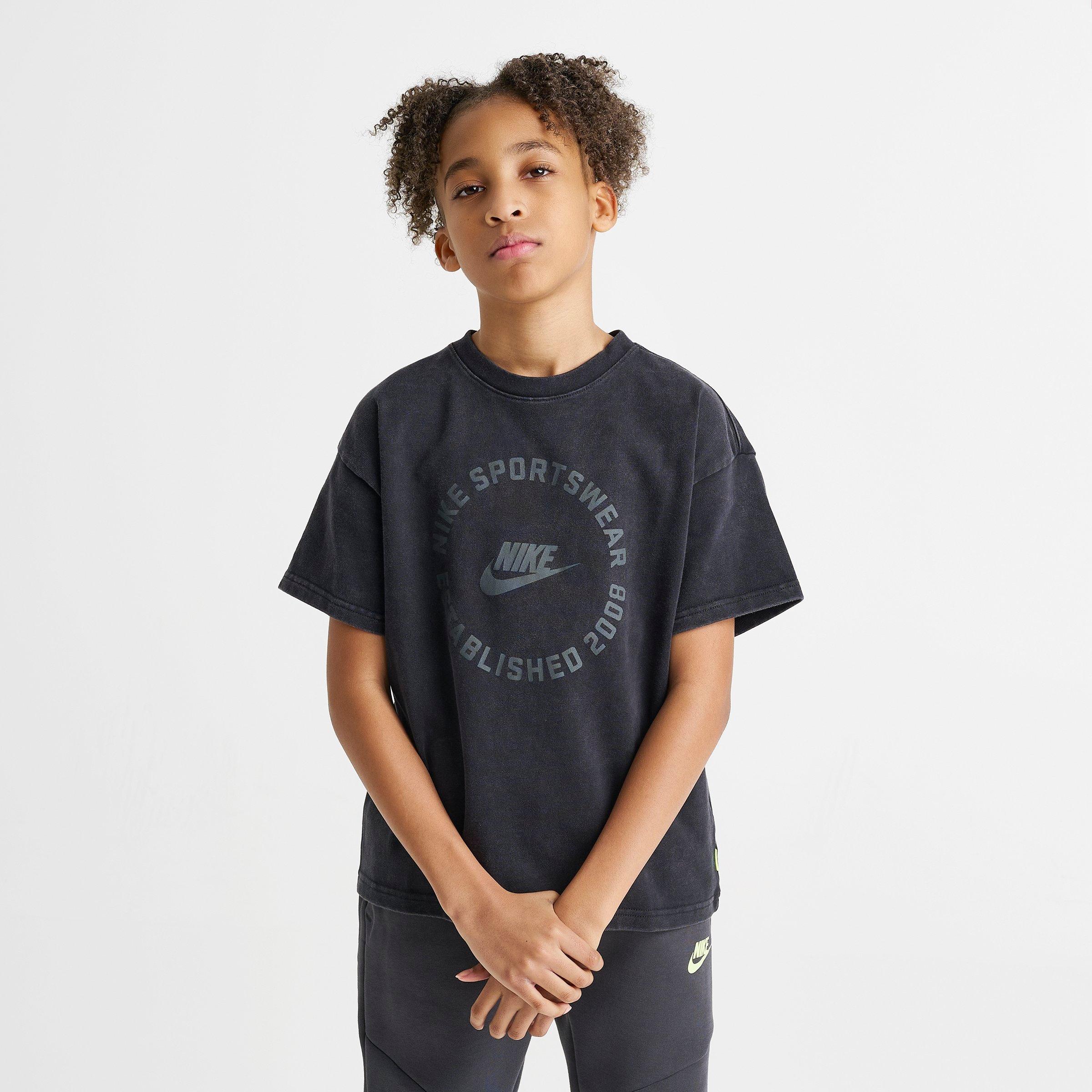 Big Kids' Nike Sportswear Circle T-Shirt