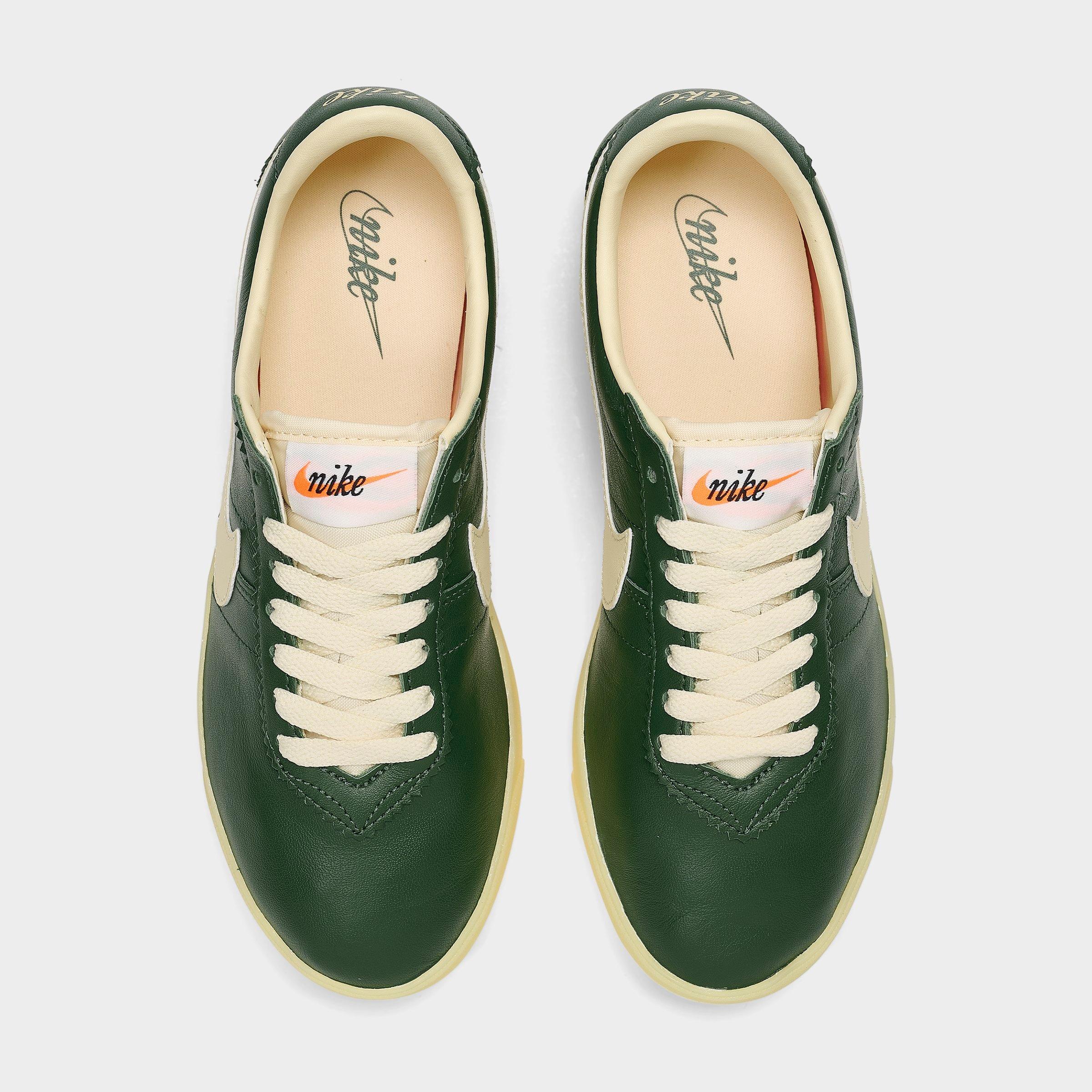 Women's Nike Astrograbber Leather Casual Shoes