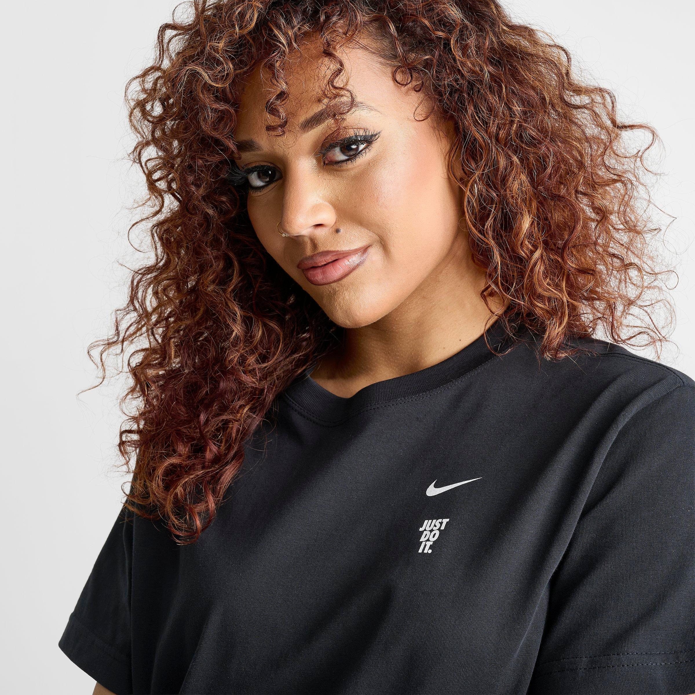 Women's Nike Short-Sleeve Basketball T-Shirt