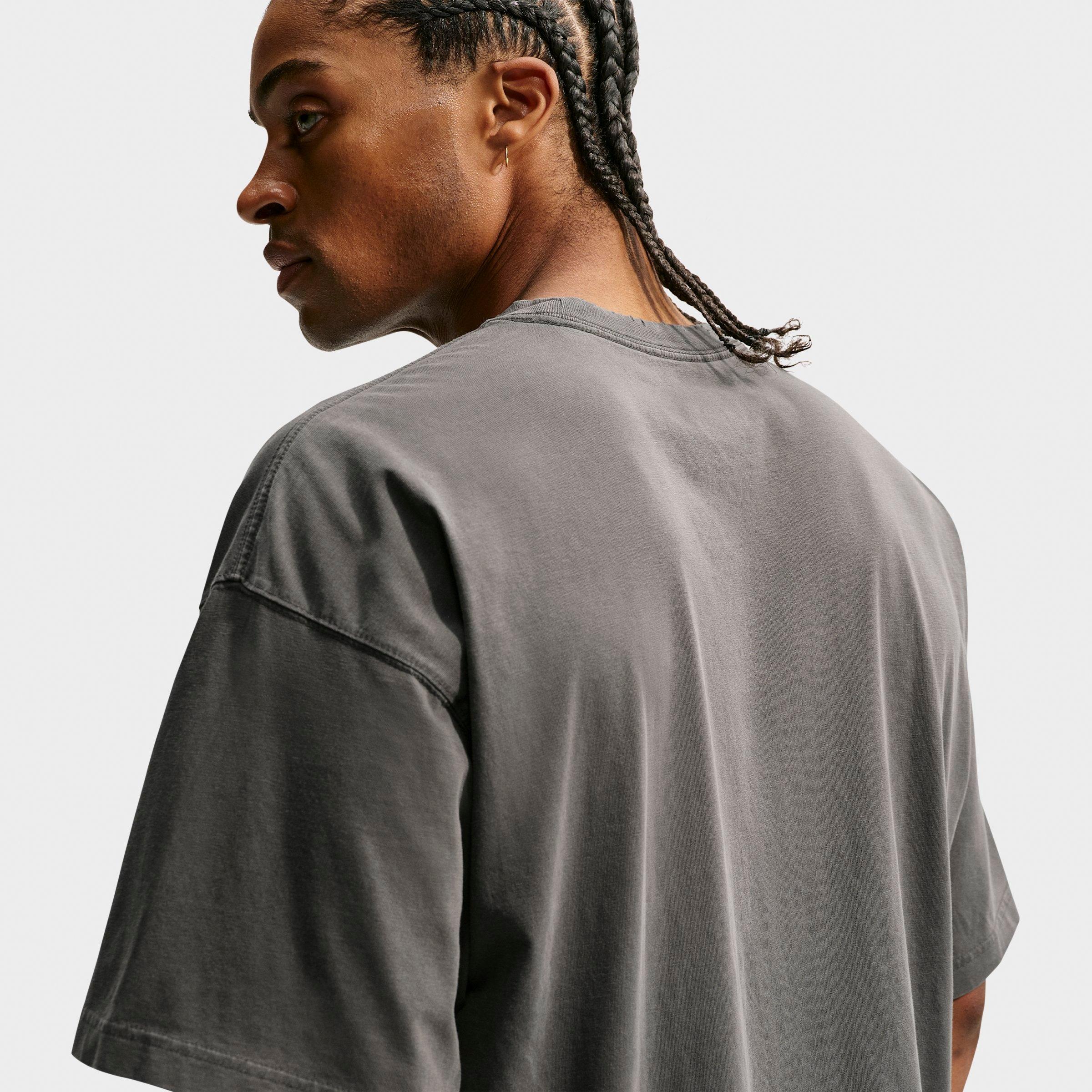 Men's Nike Basketball Crow Summit Oversized Graphic T-Shirt