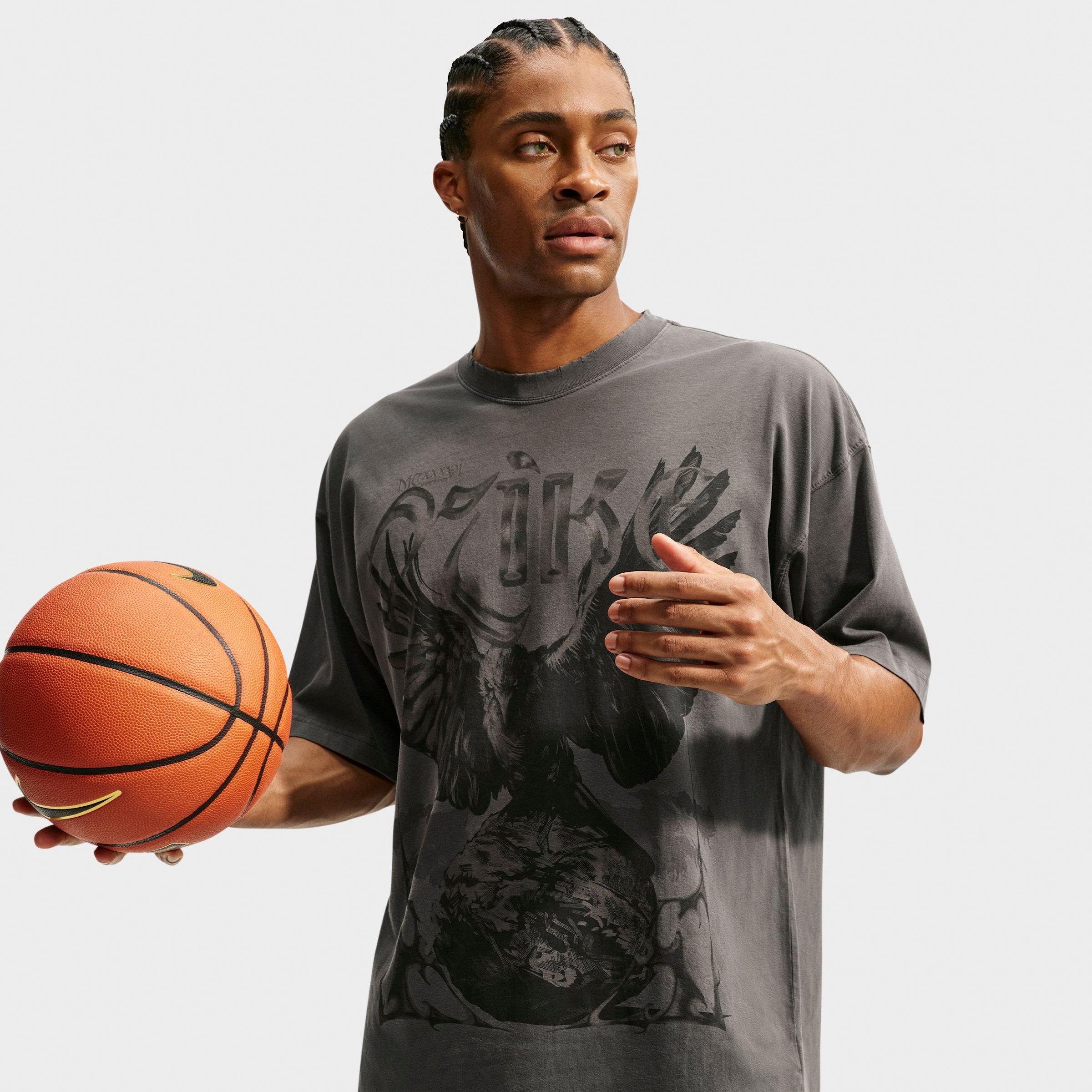 Men's Nike Basketball Crow Summit Oversized Graphic T-Shirt