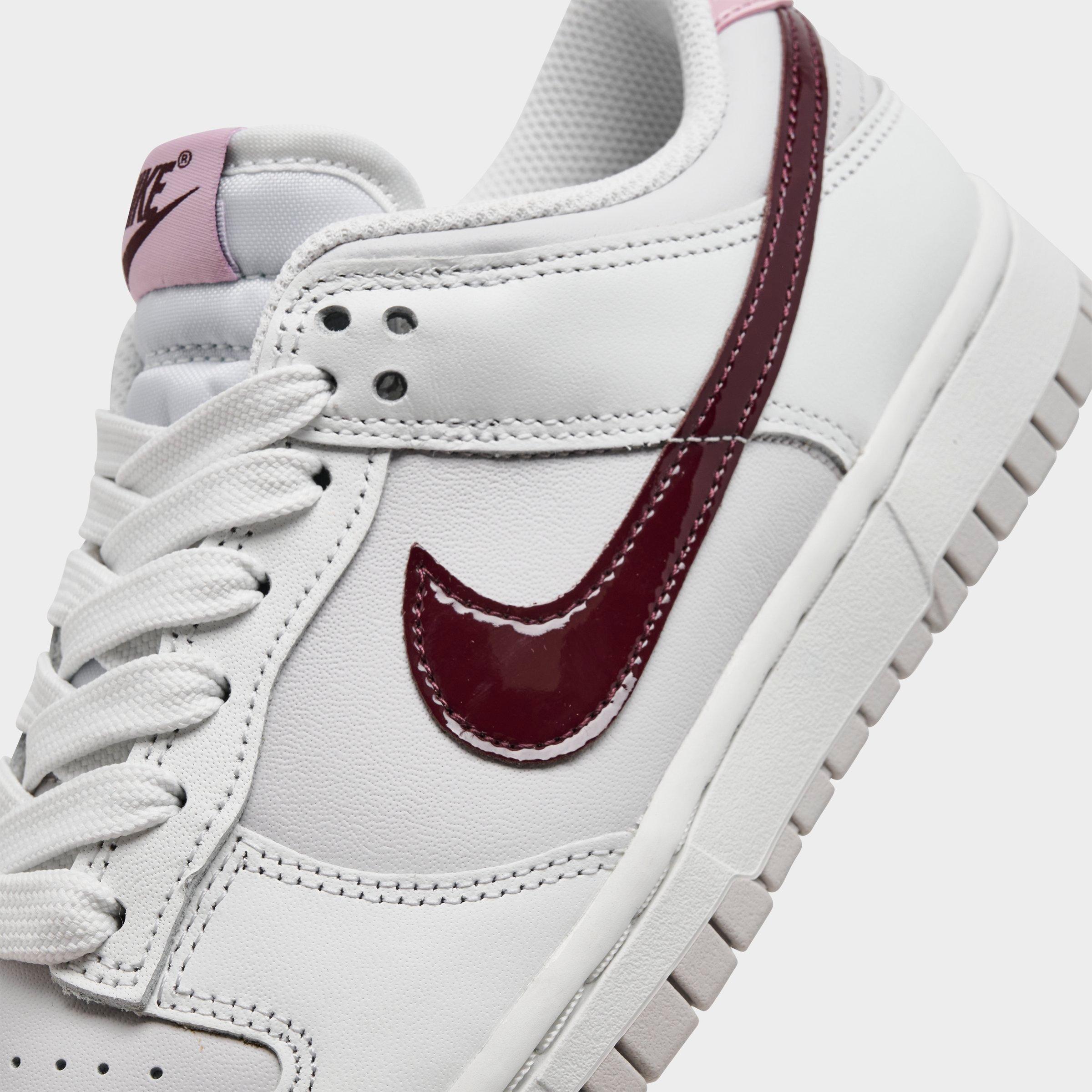 Women's Nike Dunk Low Retro SE Casual Shoes