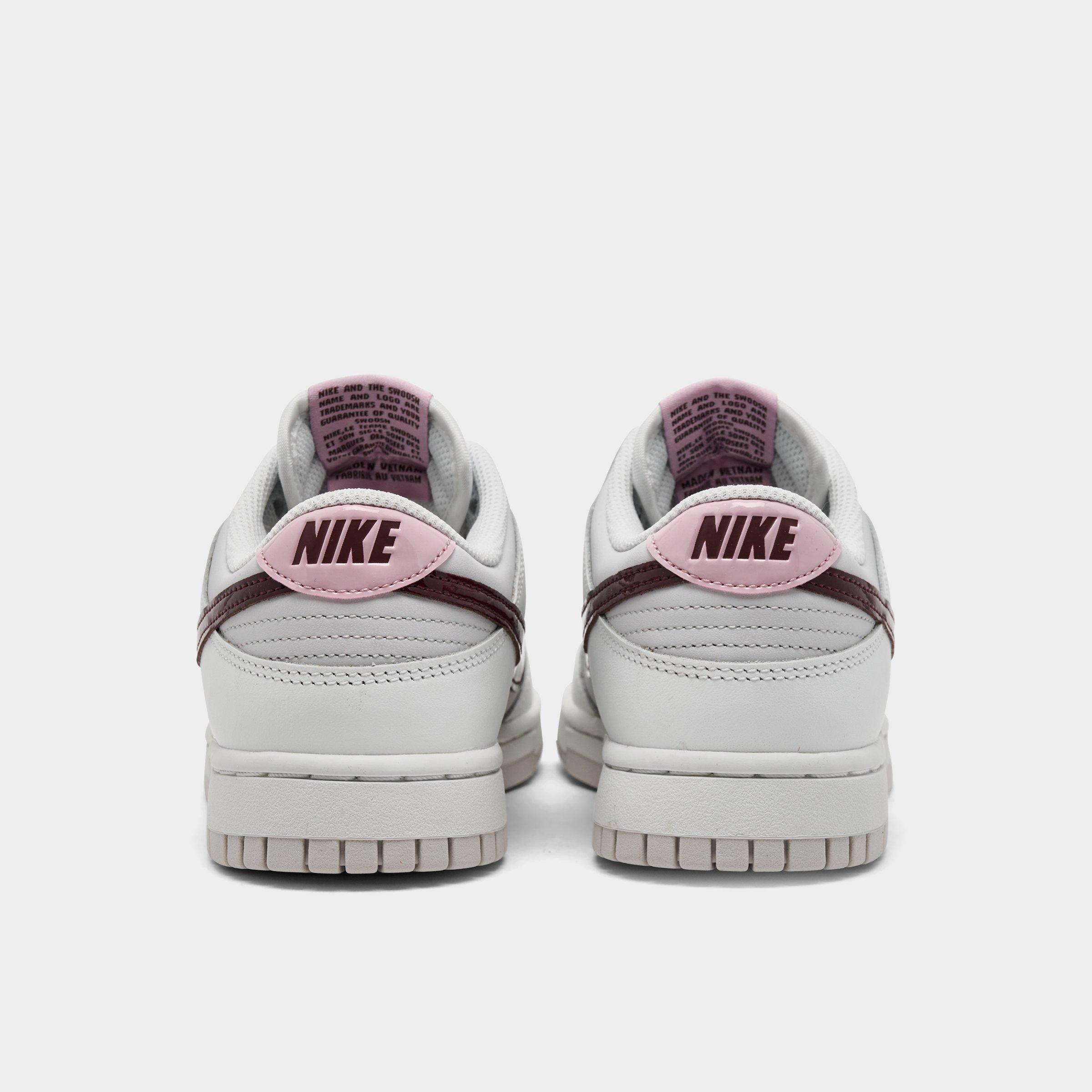Women's Nike Dunk Low Retro SE Casual Shoes