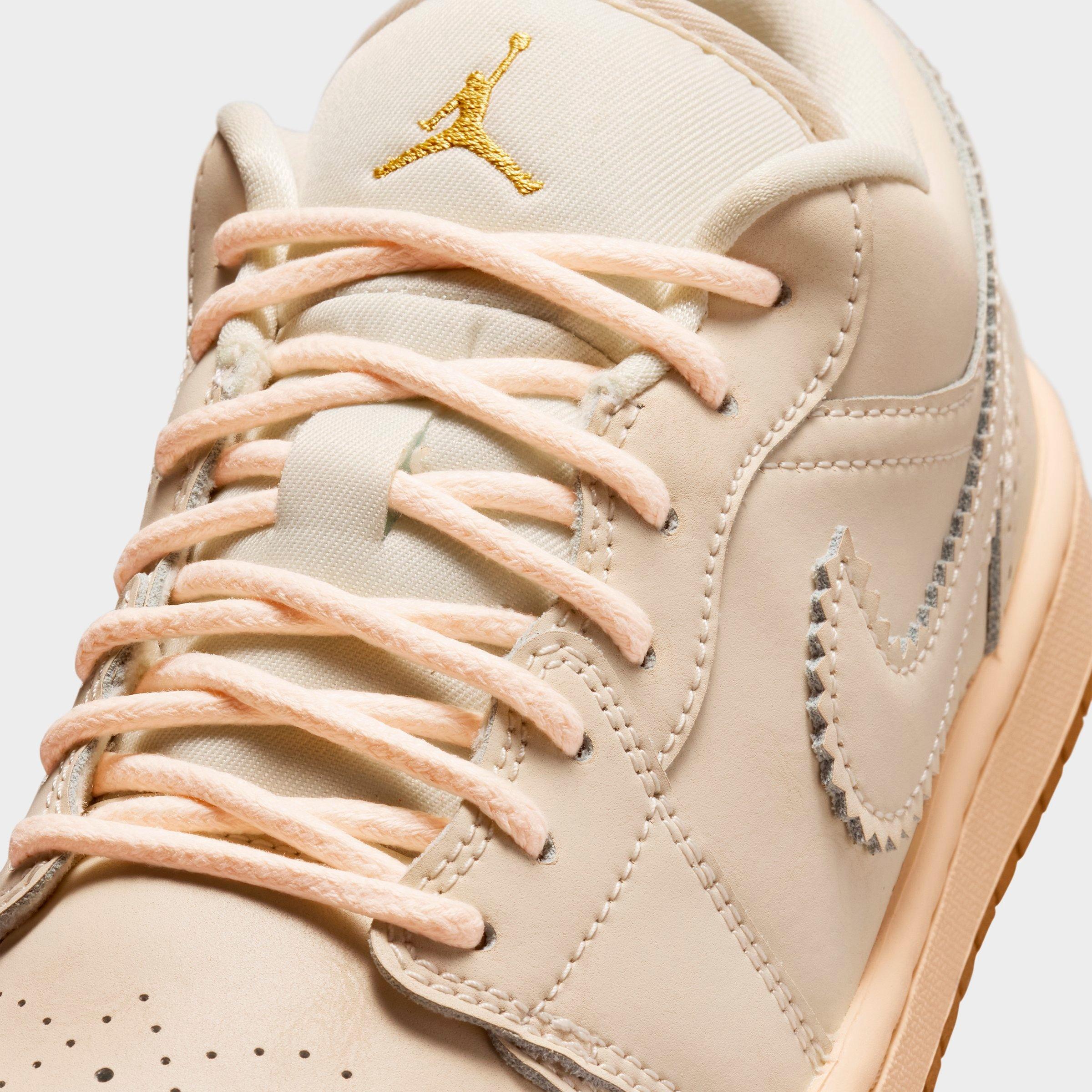 Women's Air Jordan 1 Low SE Casual Shoes