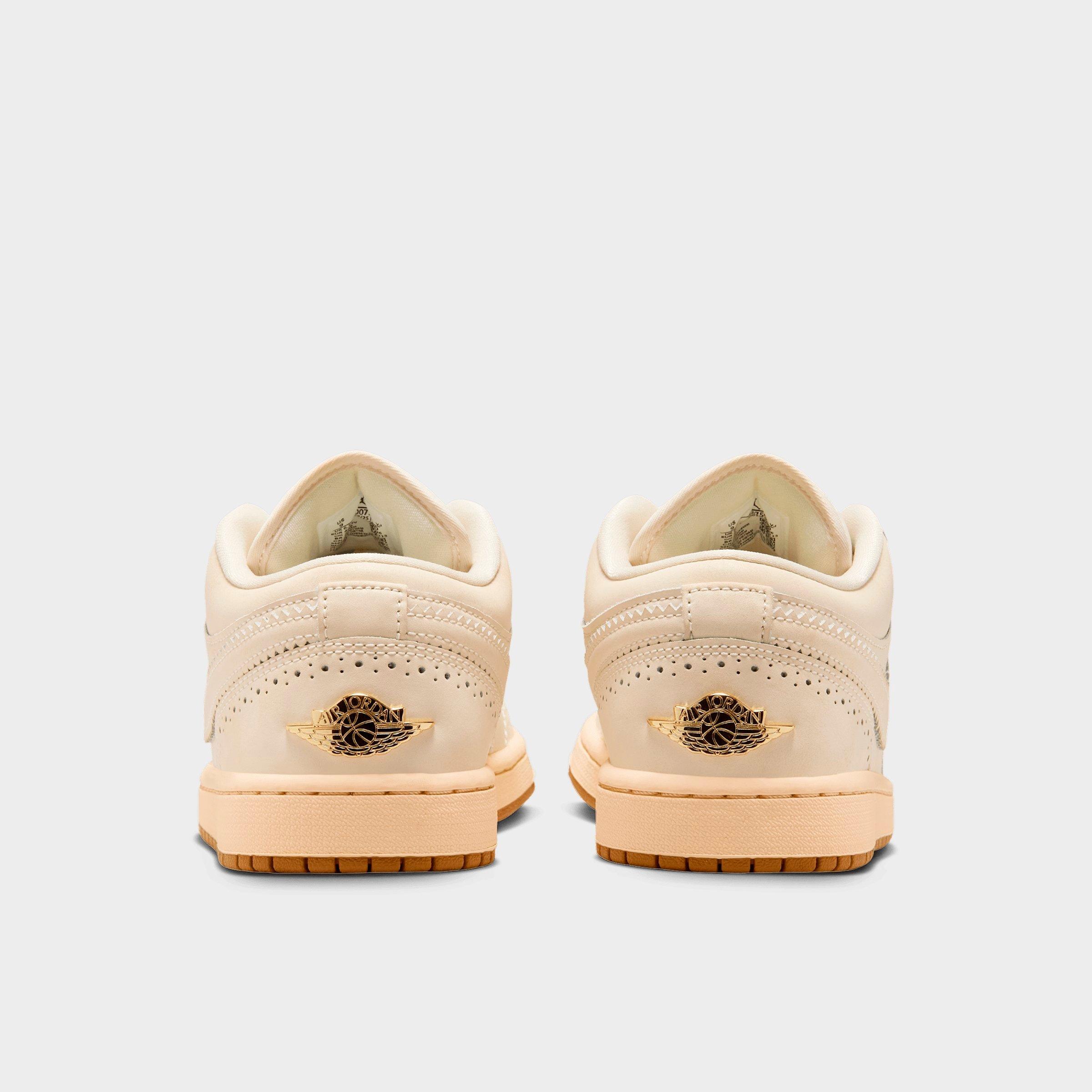 Women's Air Jordan 1 Low SE Casual Shoes