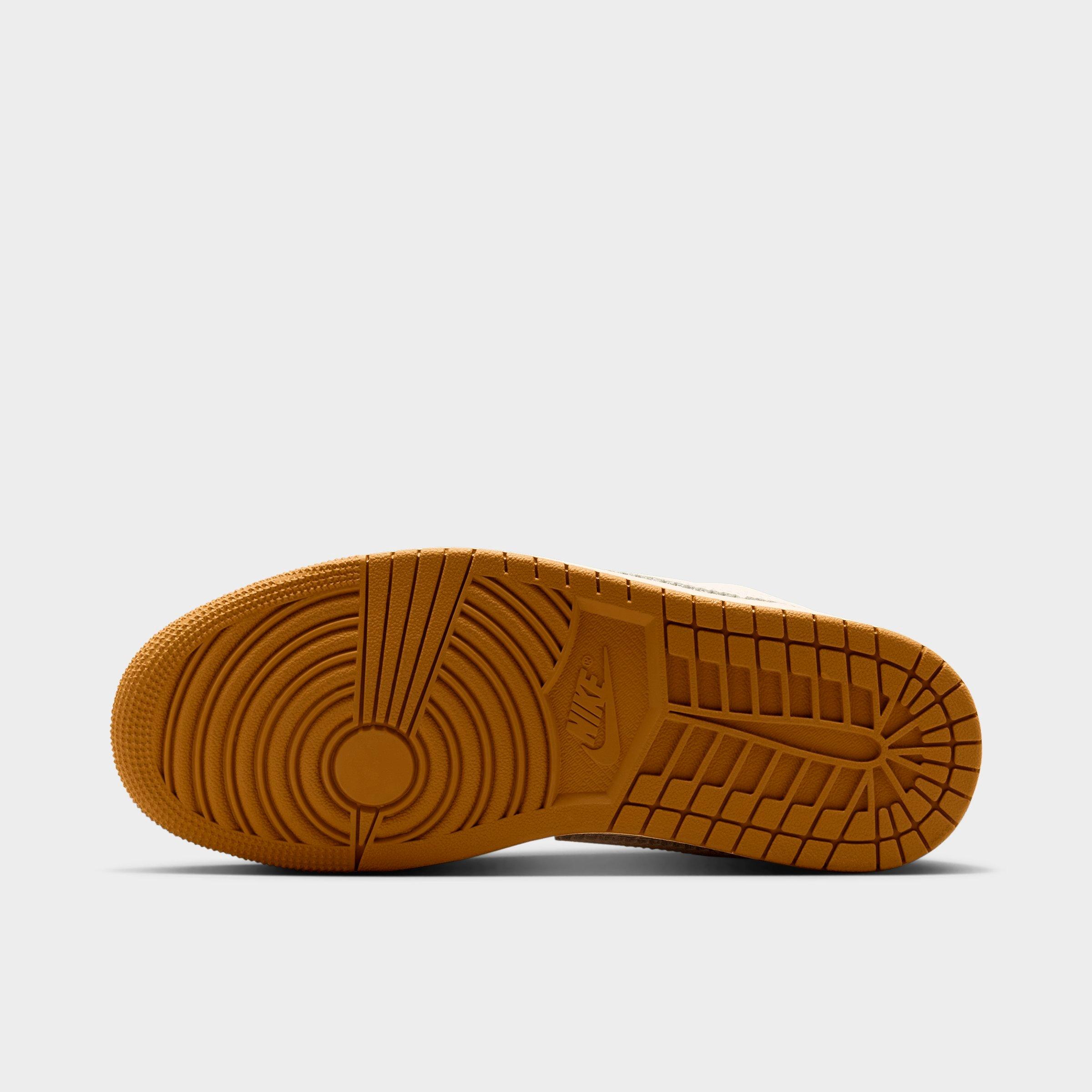 Women's Air Jordan 1 Low SE Casual Shoes