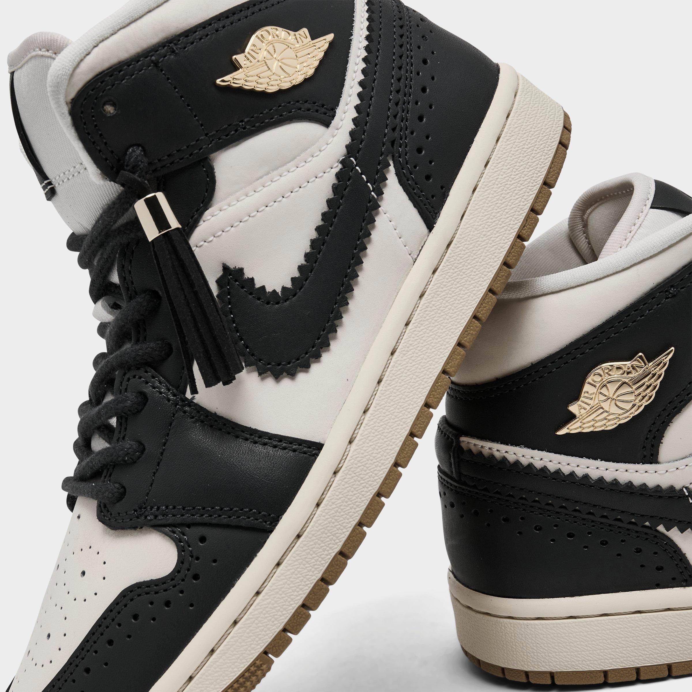 Women's Air Jordan 1 Mid SE Casual Shoes