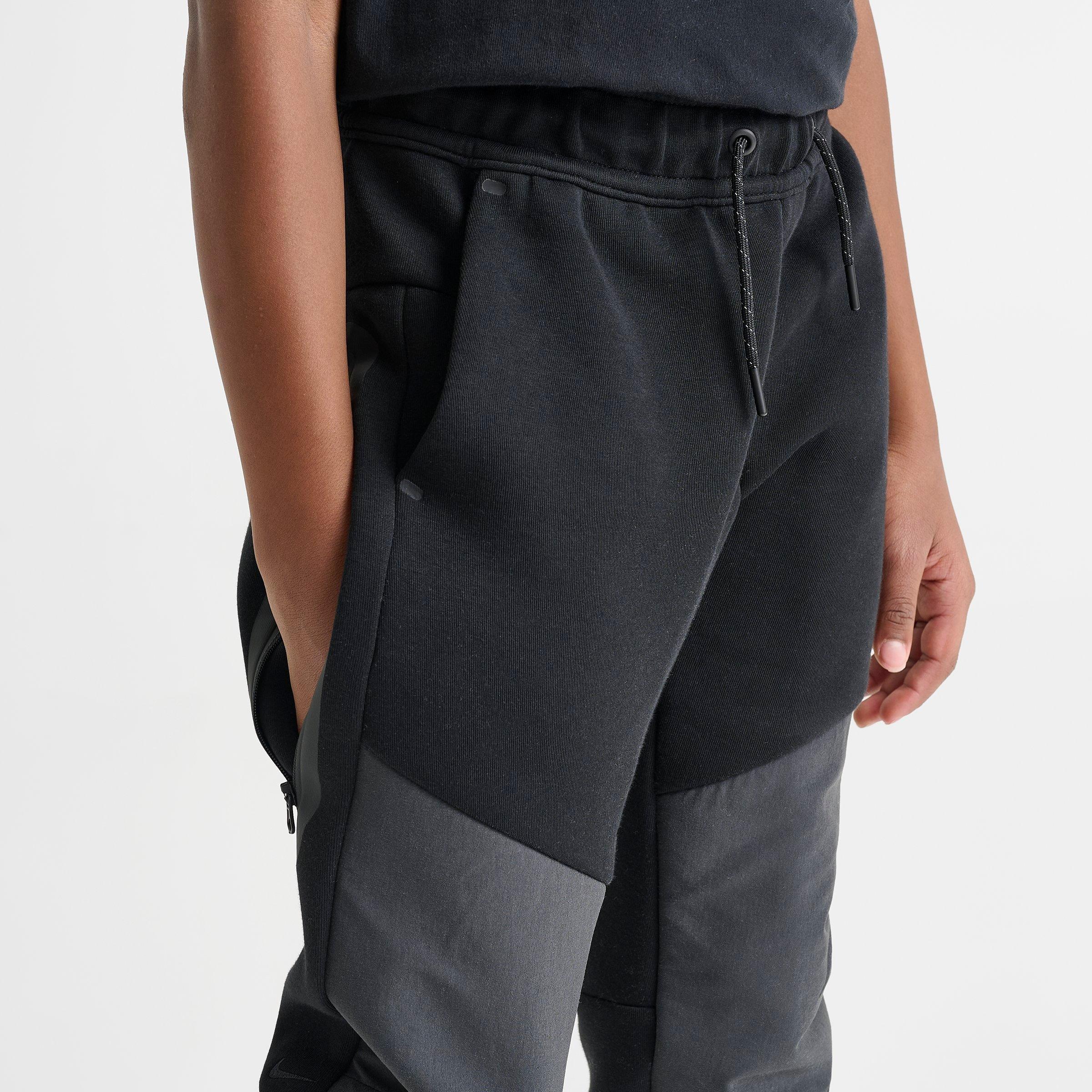 Boys' Big Kids' Nike Sportswear Tech Fleece Jogger Pants
