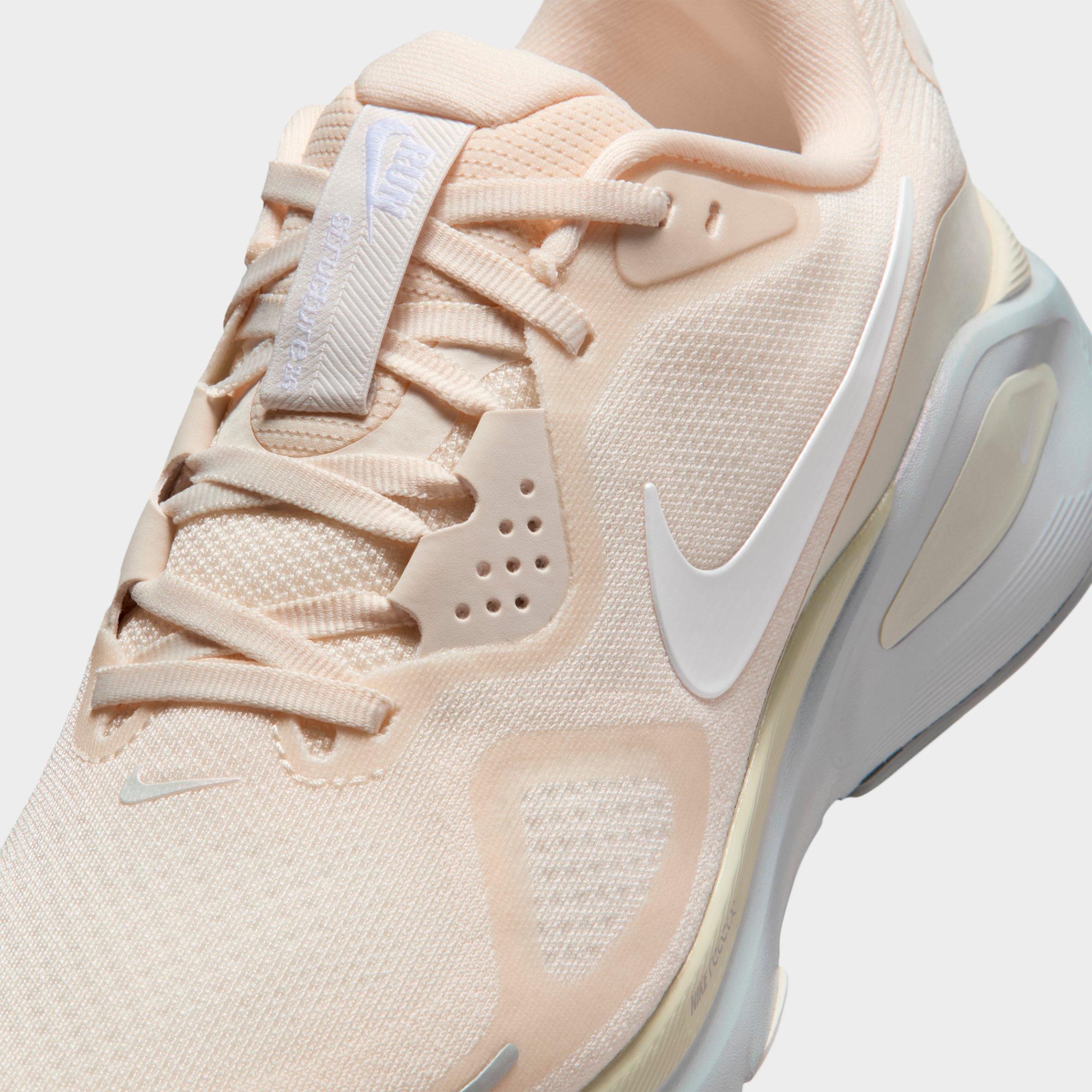 Women's Nike Structure 26 Running Shoes